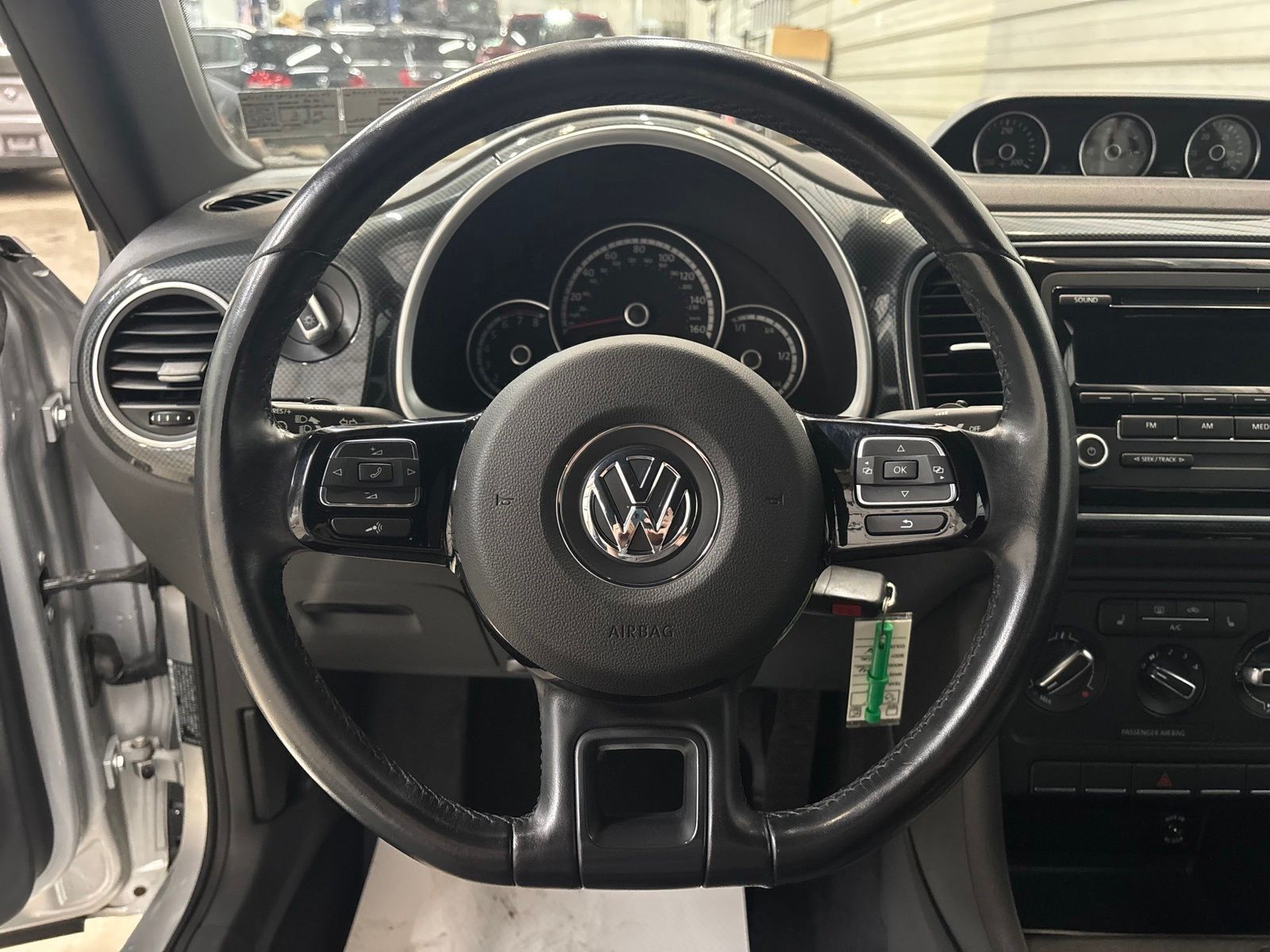 2014 Volkswagen Beetle R-Line - Photo 15