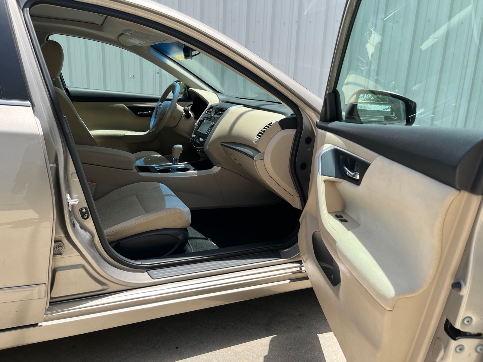 Used Car 2015 Nissan Altima  2.5 Sv For Sale Under $12,000 In Austin, Texas