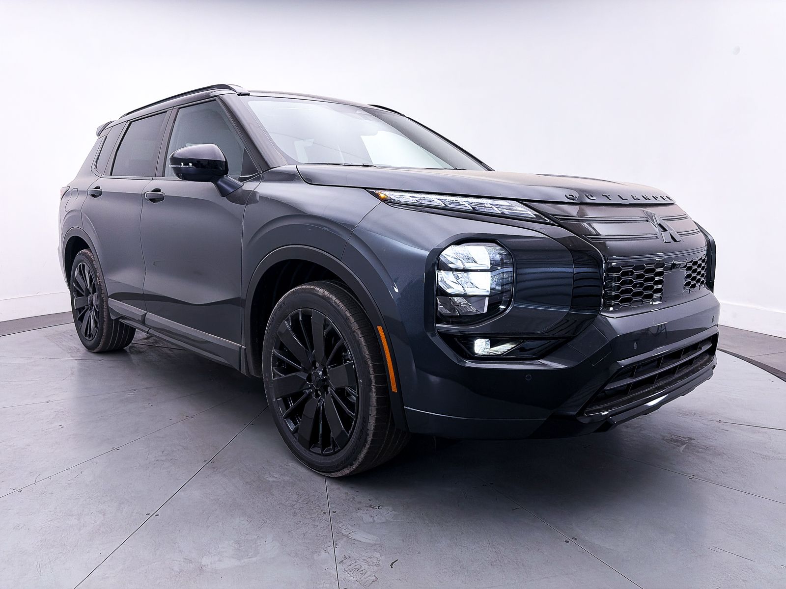 2026 Mitsubishi Outlander Black Edition