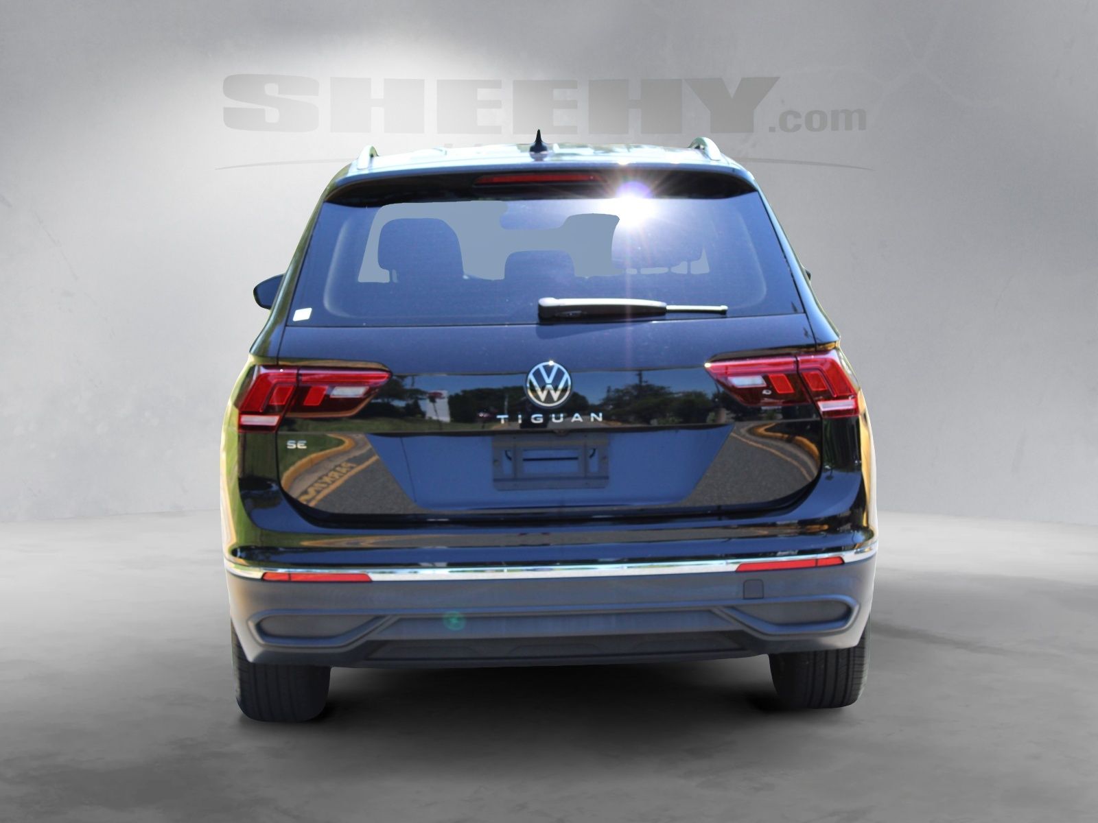 Used 2023 Black Volkswagen 2.0T SE image 11
