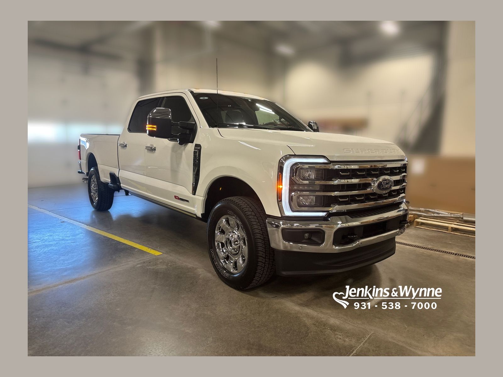 Star White Metallic Tri-Coat 2026 Ford F-350 Super Duty Pickup Truck Four-Wheel Drive Automatic