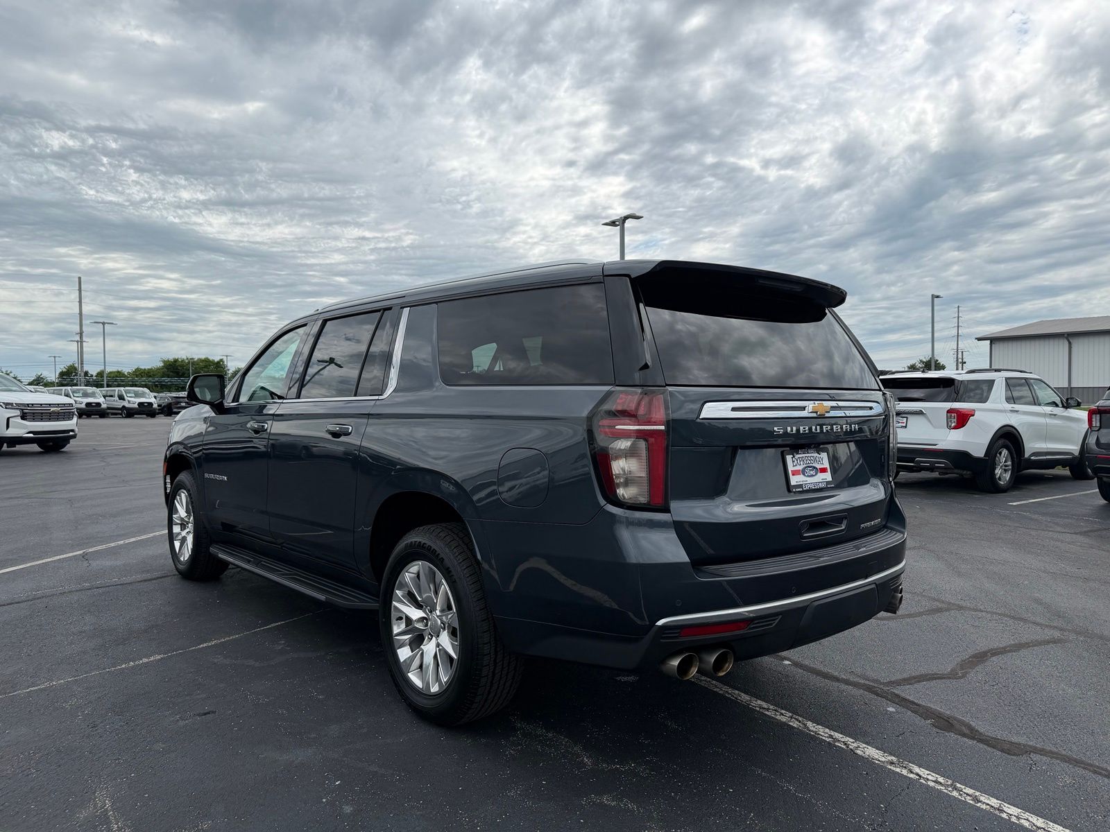 2021 Chevrolet Suburban image 8