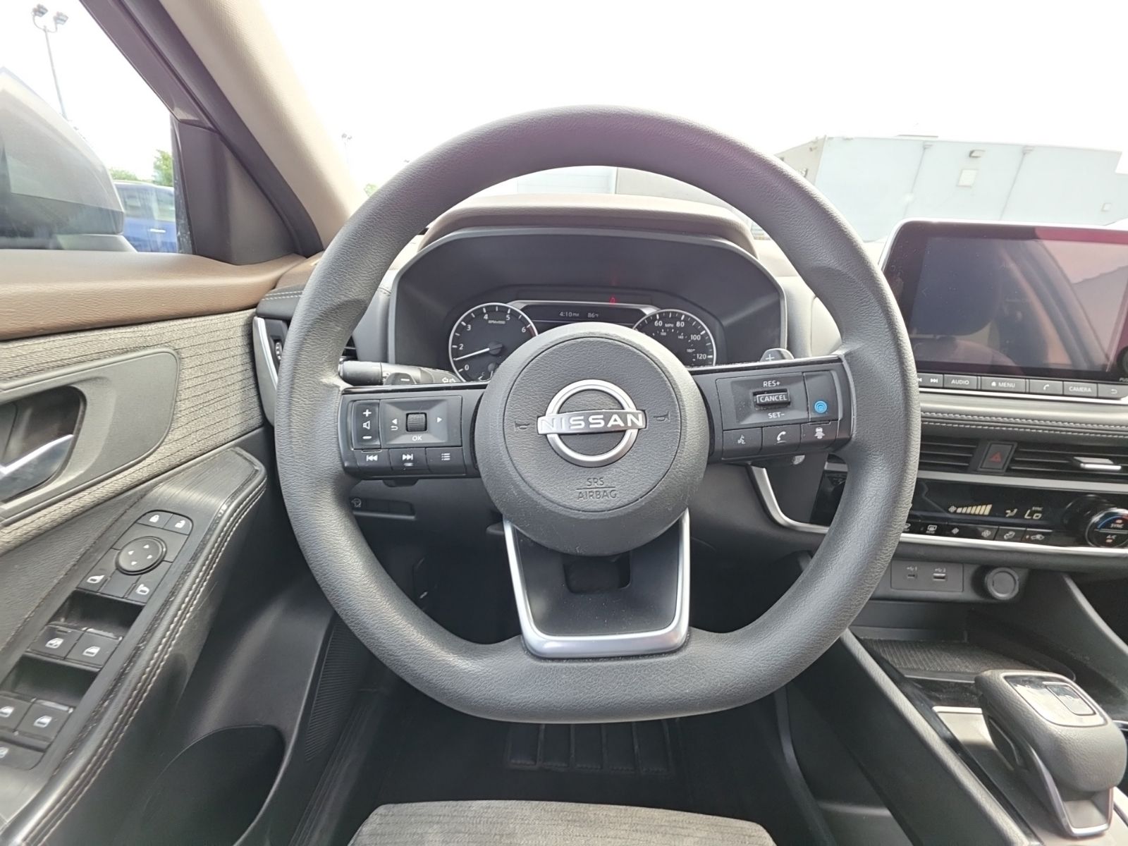 Used 2023 Gray Nissan SV image 18
