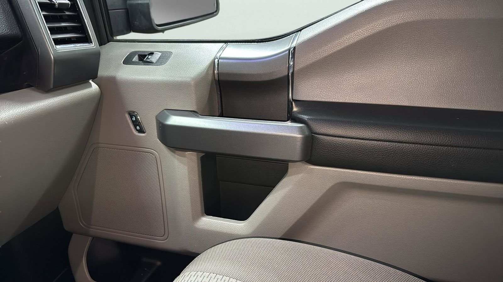 Used Car 2019 Ford F-150  Xlt For Sale Under $20,000 In Austin, Texas