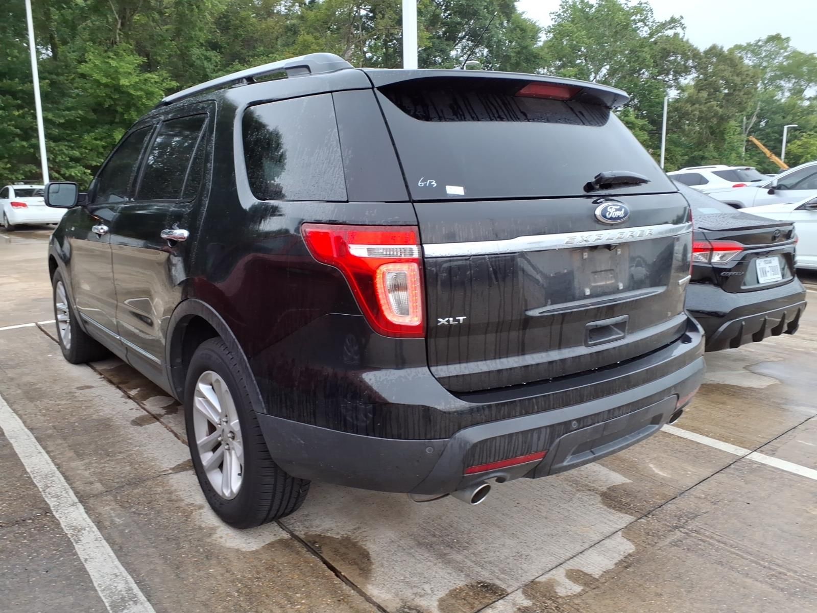2015 Ford Explorer XLT Black at Durrett Motor Company