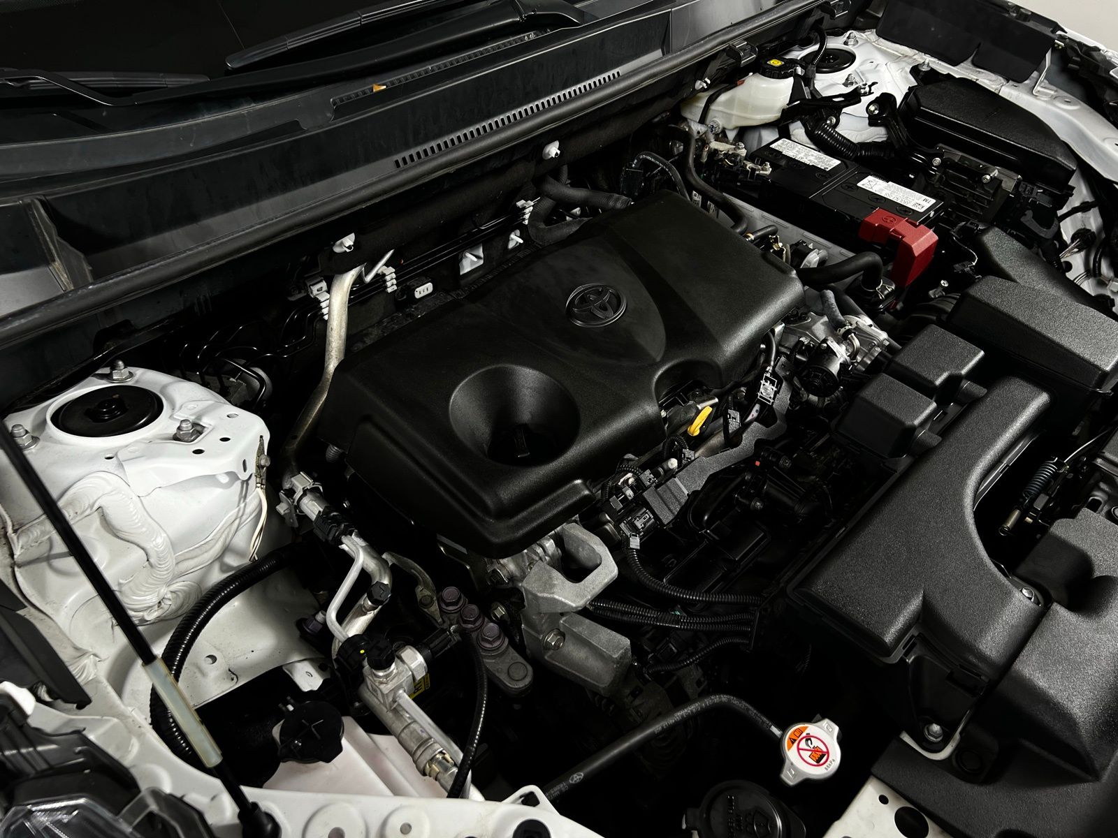 Thumbnail: 2023 Toyota RAV4 - 10