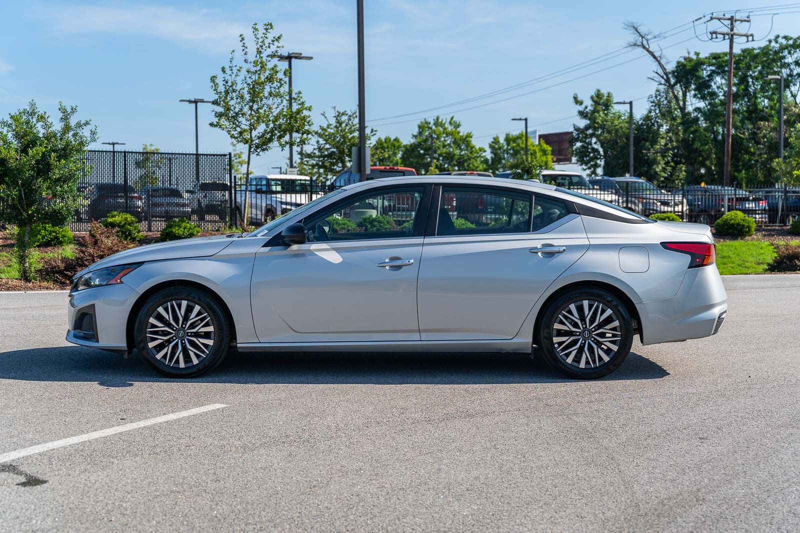 Used 2025 Nissan Altima Sedan
