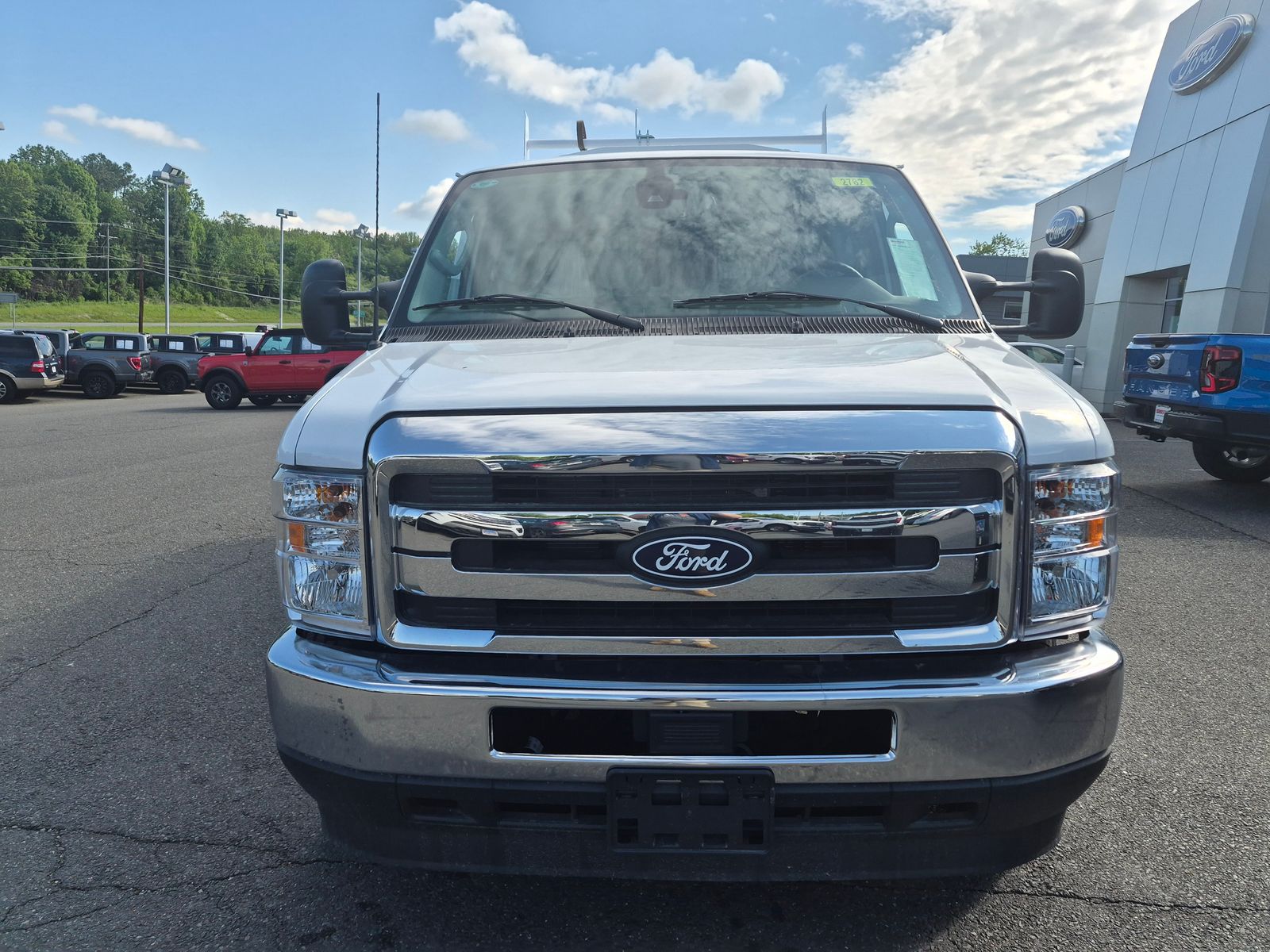 New 2026 Oxford White Ford KUV BODY image 2