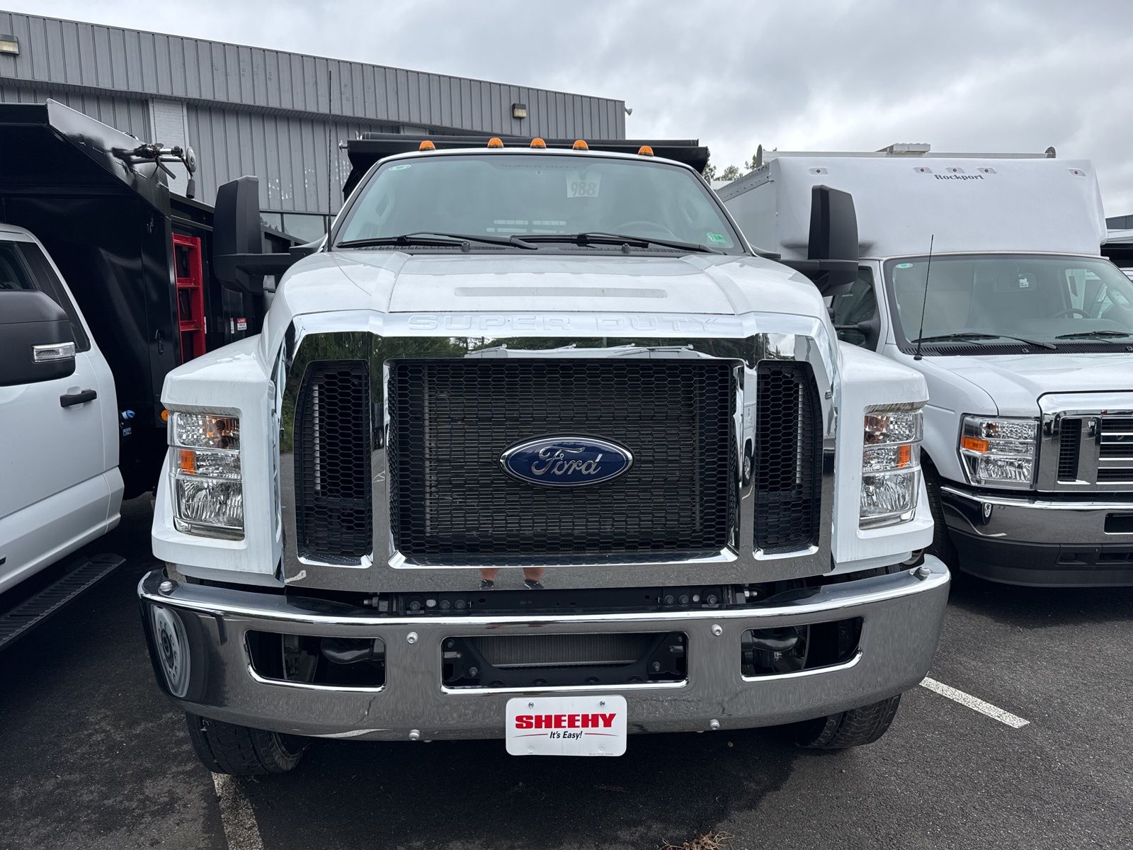 New 2024 Oxford White Ford Base image 4