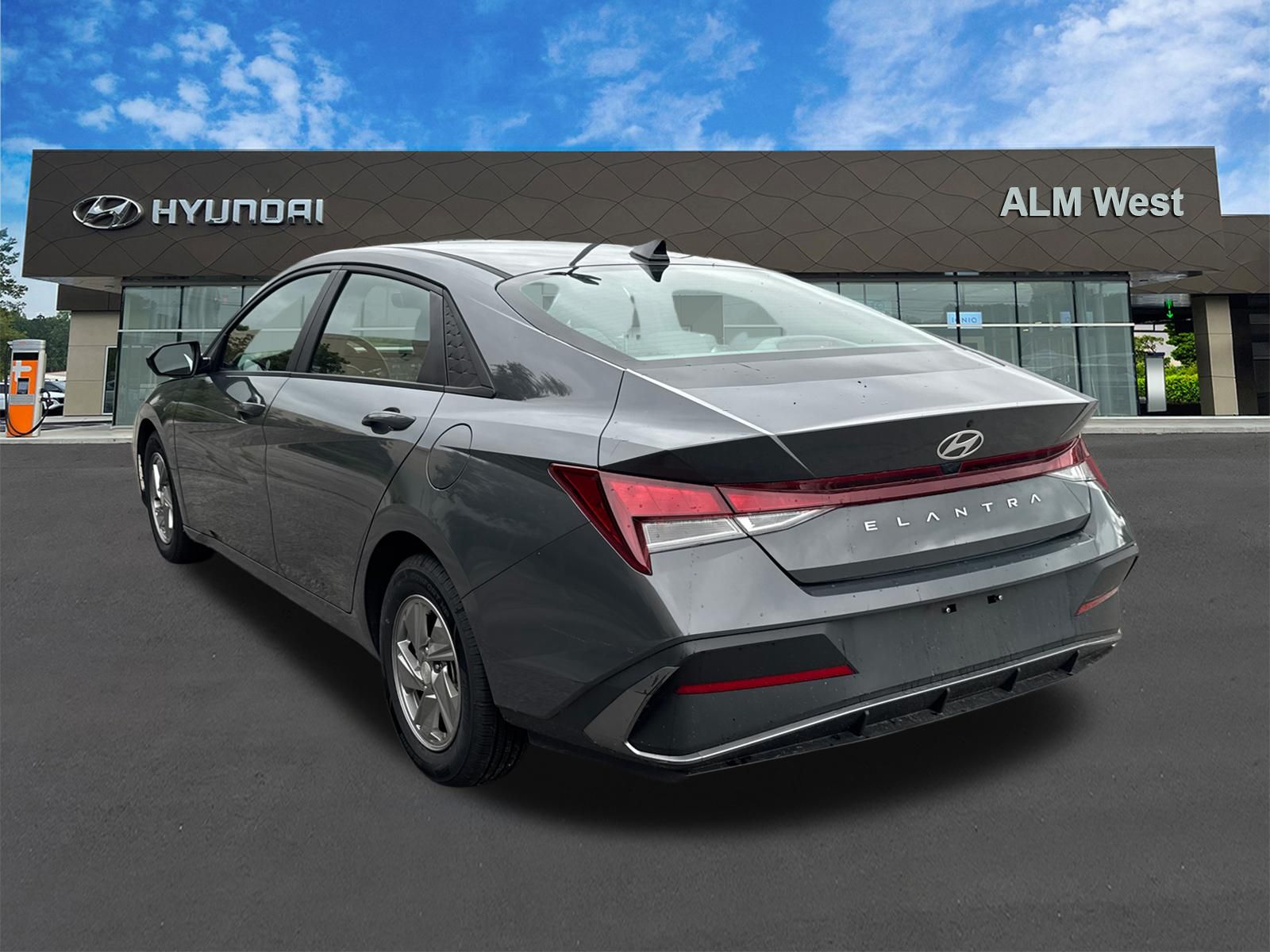 Used 2024 Gray Hyundai SE image 7