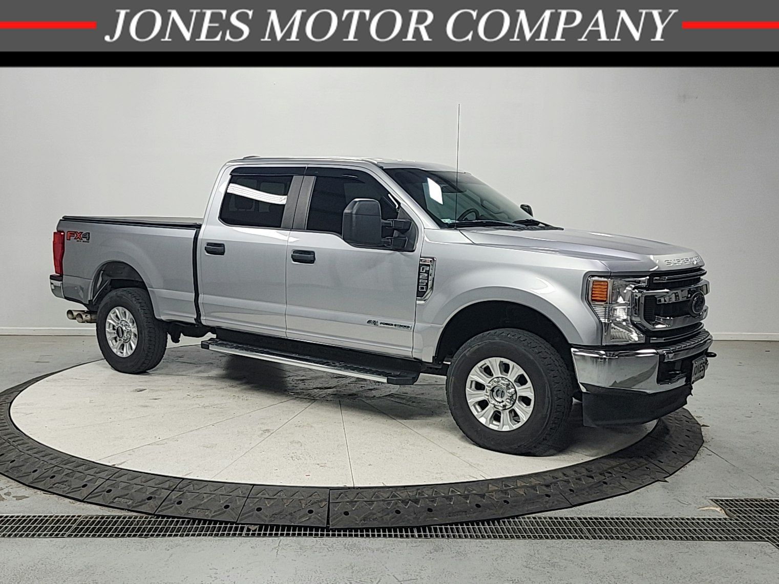 Silver Metallic 2021 Ford F-250 Super Duty XL Crew Cab 4WD Pickup Truck Four-Wheel Drive Automatic