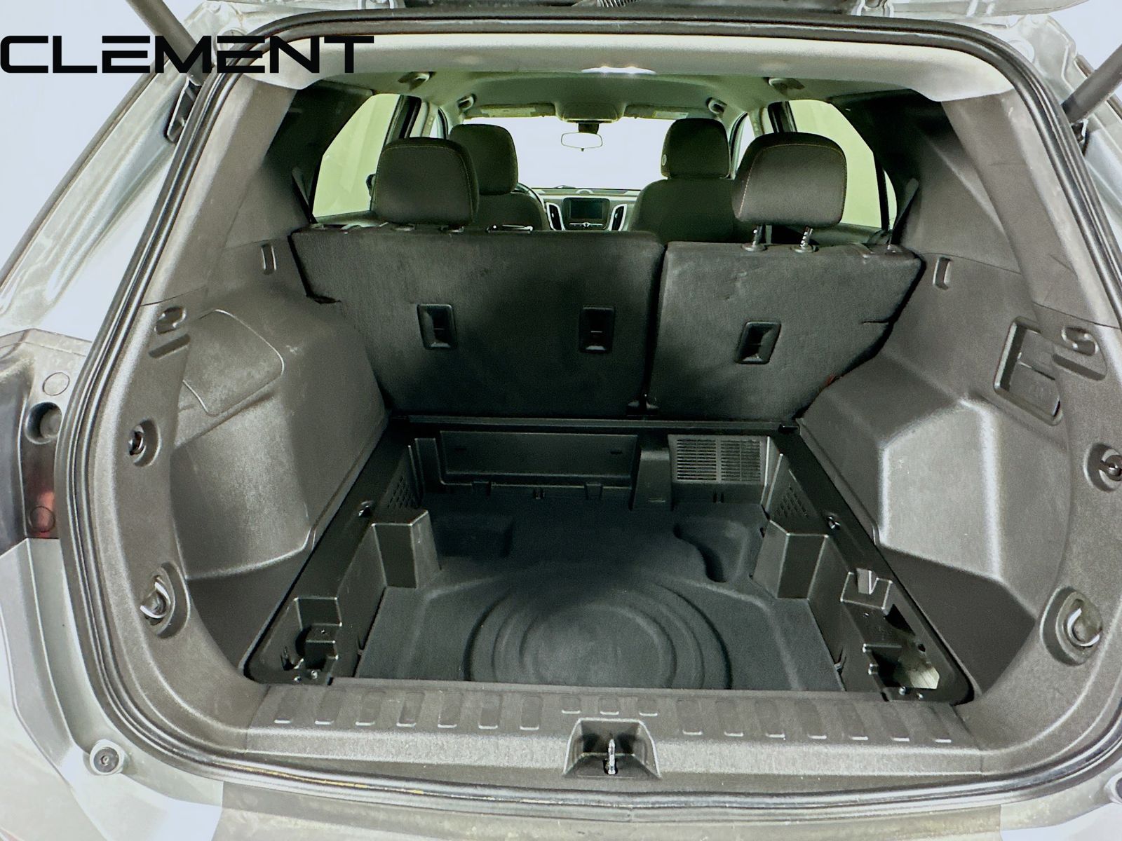 used 2023 Chevrolet Equinox car, priced at $19,299