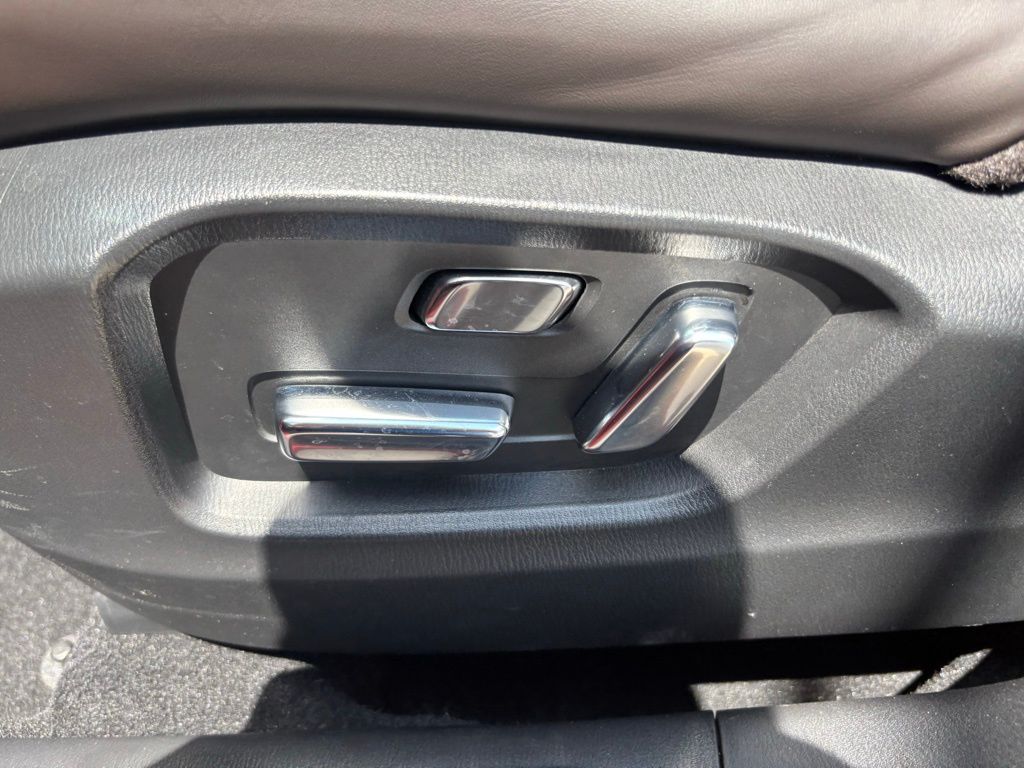 Used Car 2025 Mazda Cx-5  Wagon 4 Dr. 2.5 Turbo Signature All Wheel Drive For Sale Under $35,000 In Austin, Texas