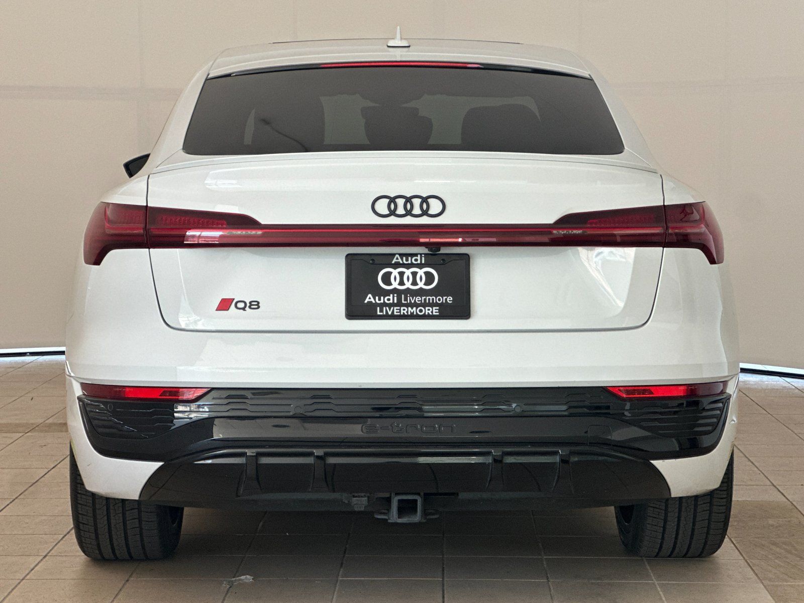 2024 Audi Q8 Sportback e-tron Prestige — full photo 5 of 27