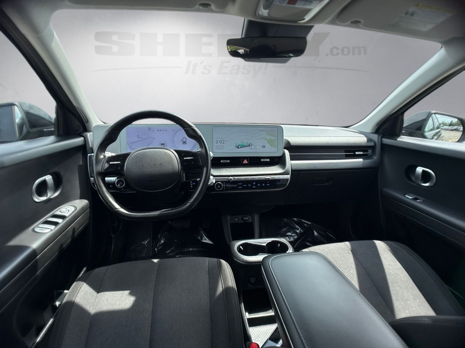Used 2024 Black Hyundai SEL image 3