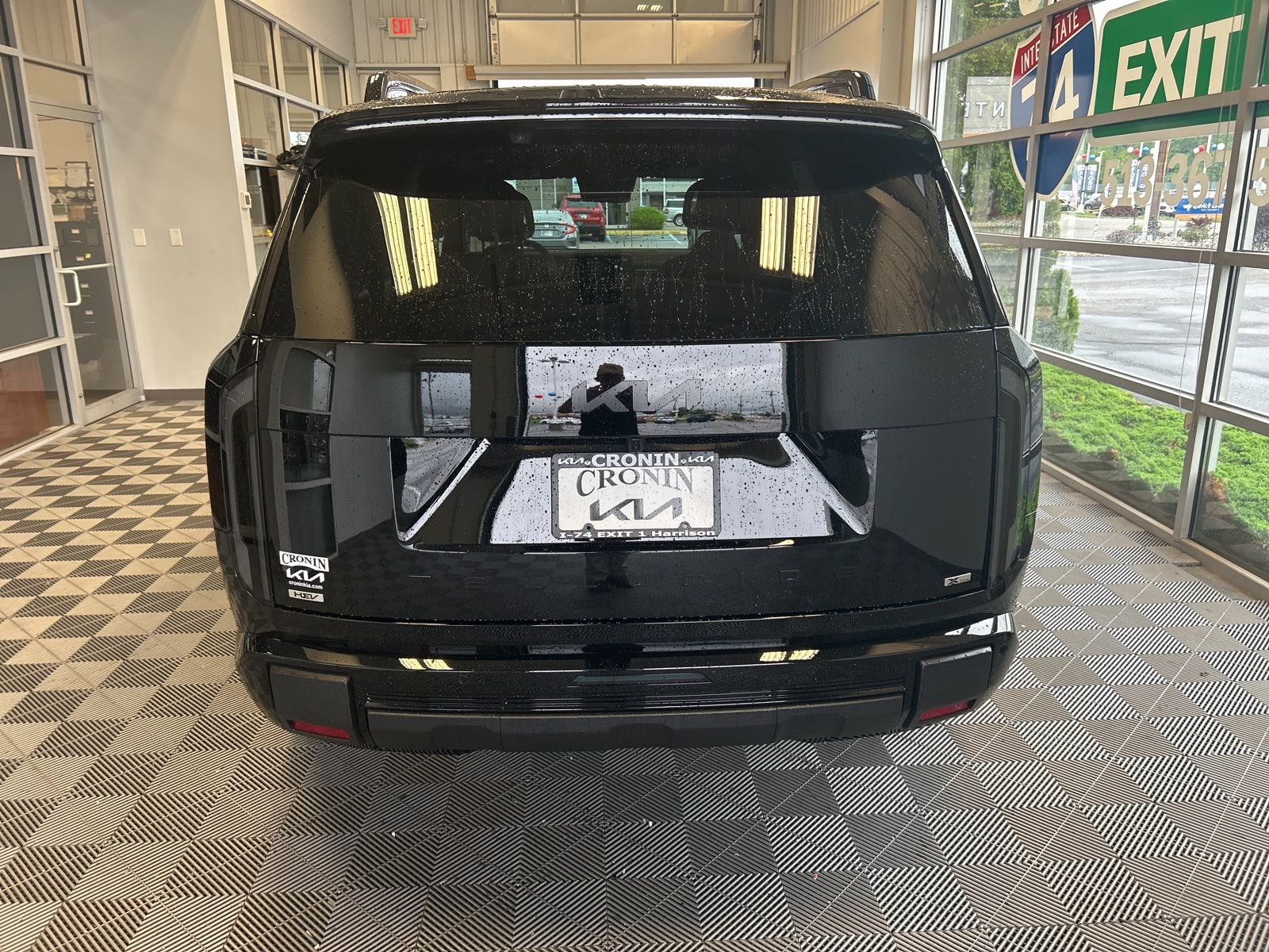 View vehicle photo 5