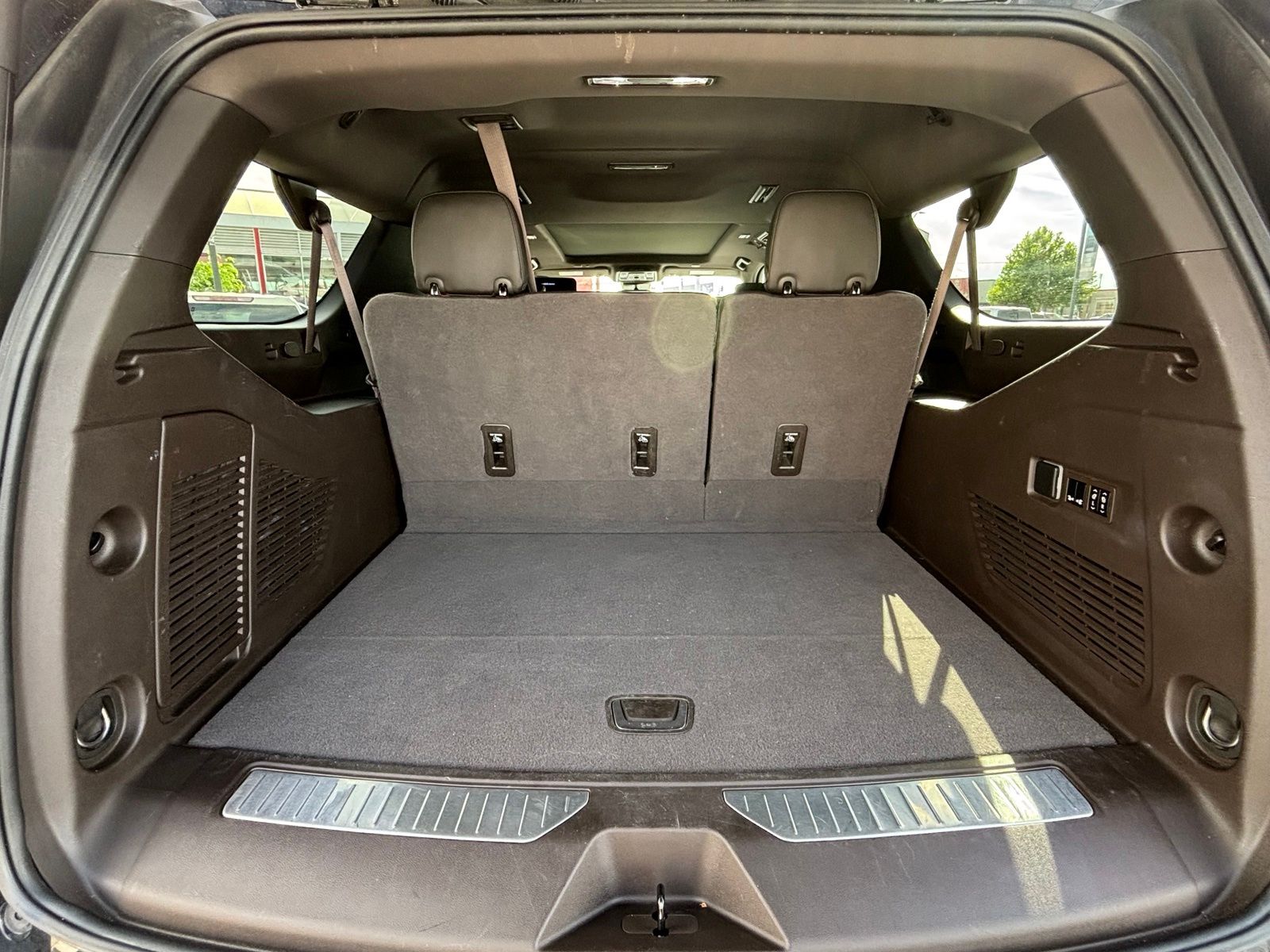 Used 2023 GMC Yukon XL SUV