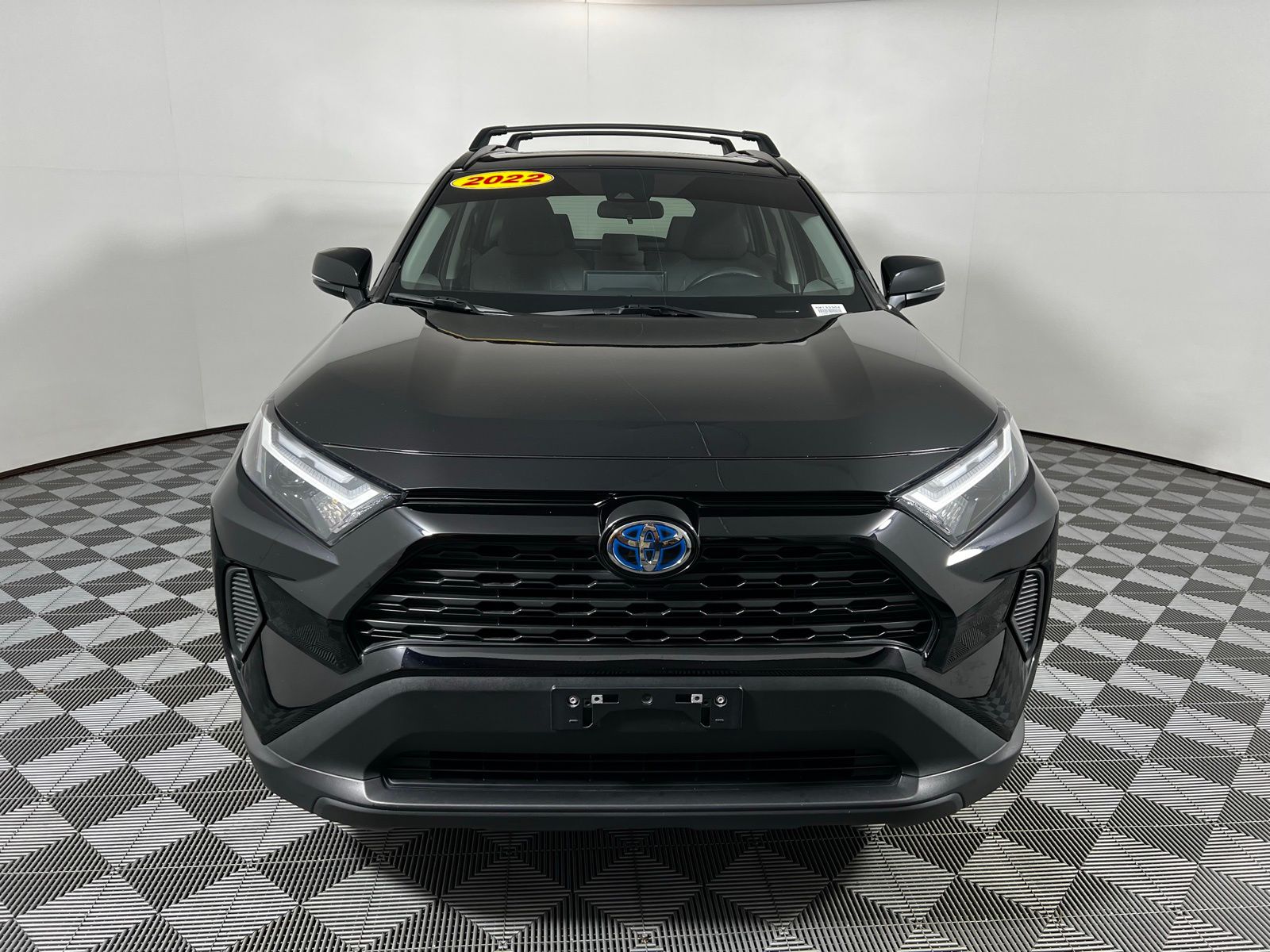 Thumbnail: 2022 Toyota RAV4 - 2