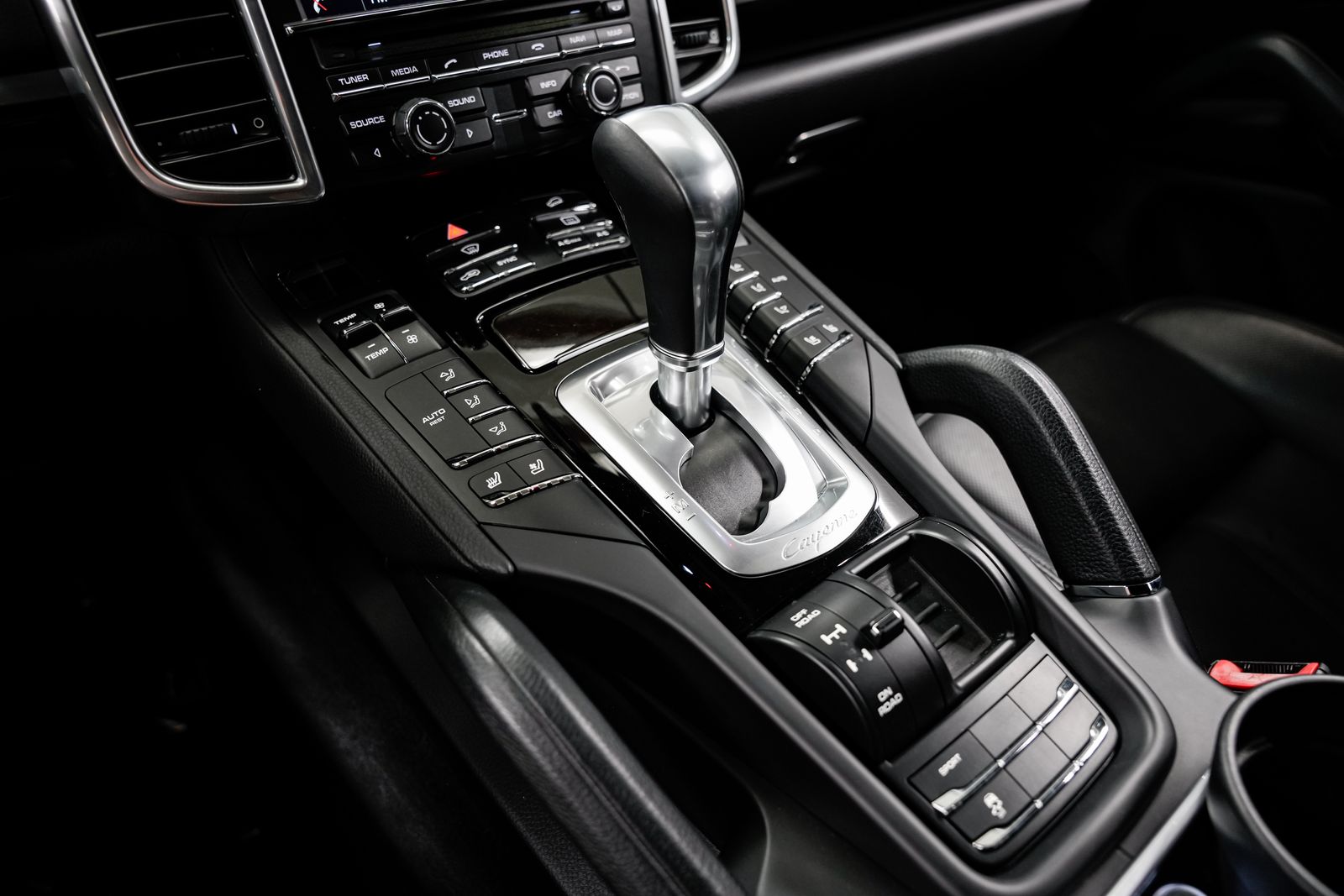 2015 Porsche Cayenne Diesel — photo 14