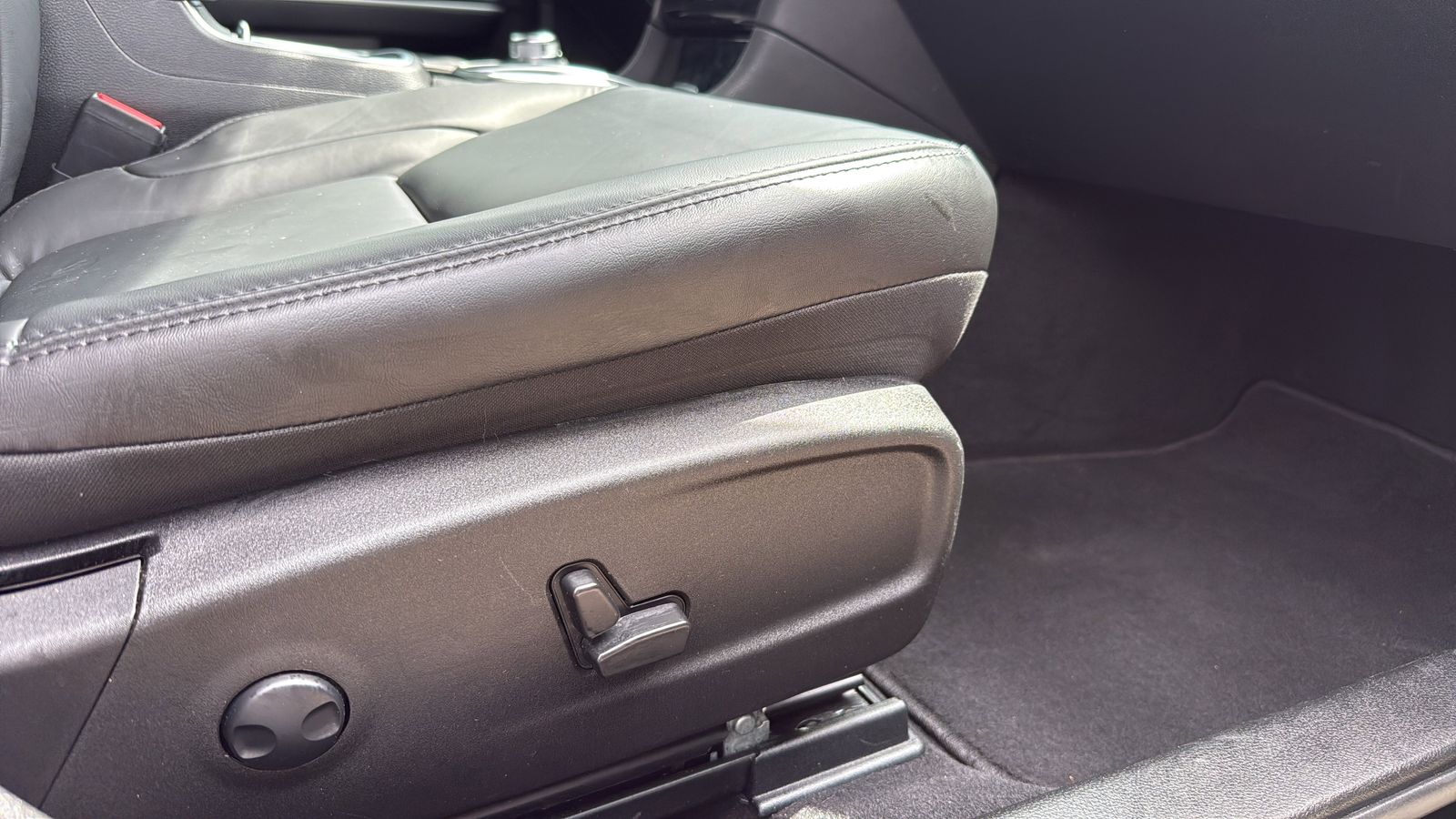 Used Car 2023 Chrysler 300  Touring For Sale Under $25,000 In Austin, Texas
