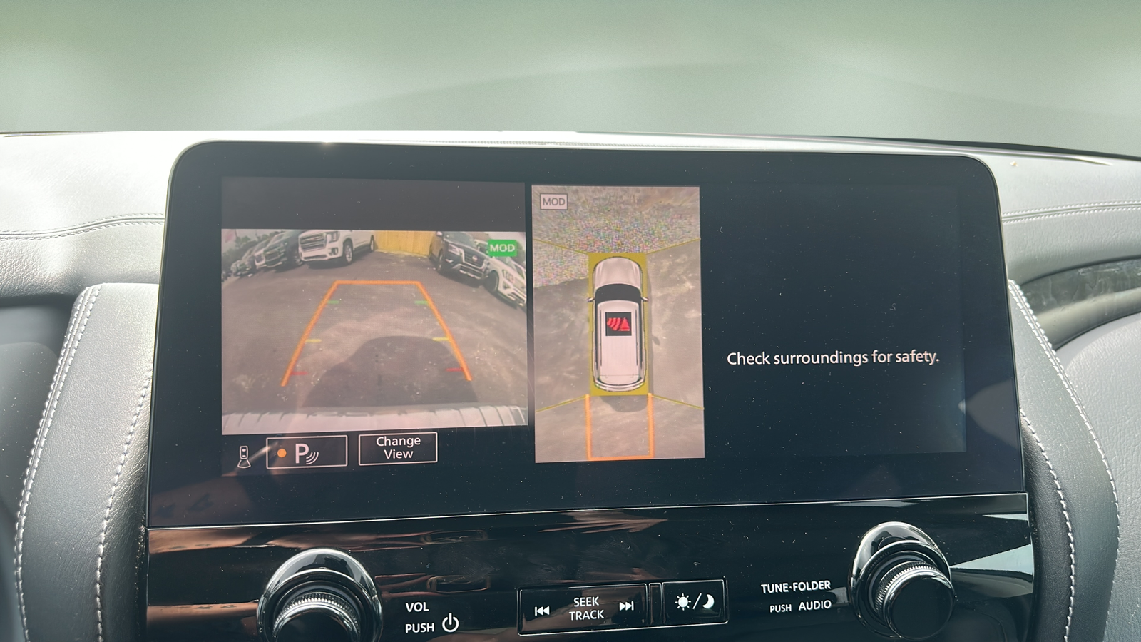 2022 INFINITI QX80 - Photo 23