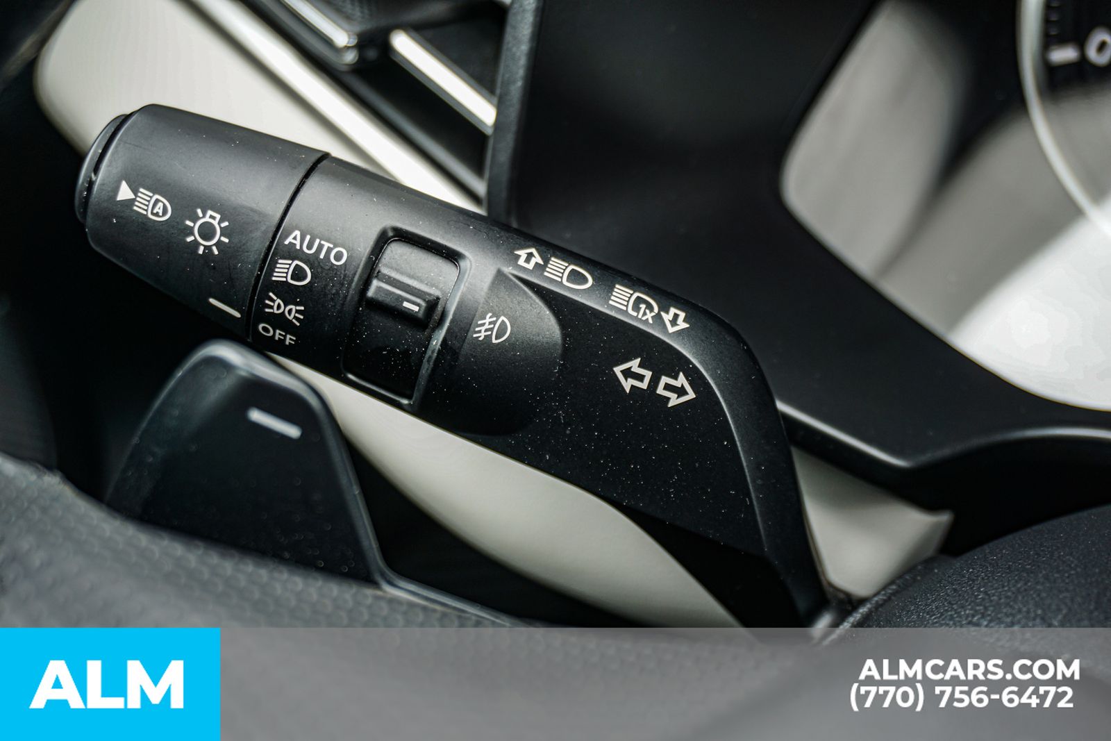 Used 2025 Blue Mitsubishi SE image 36