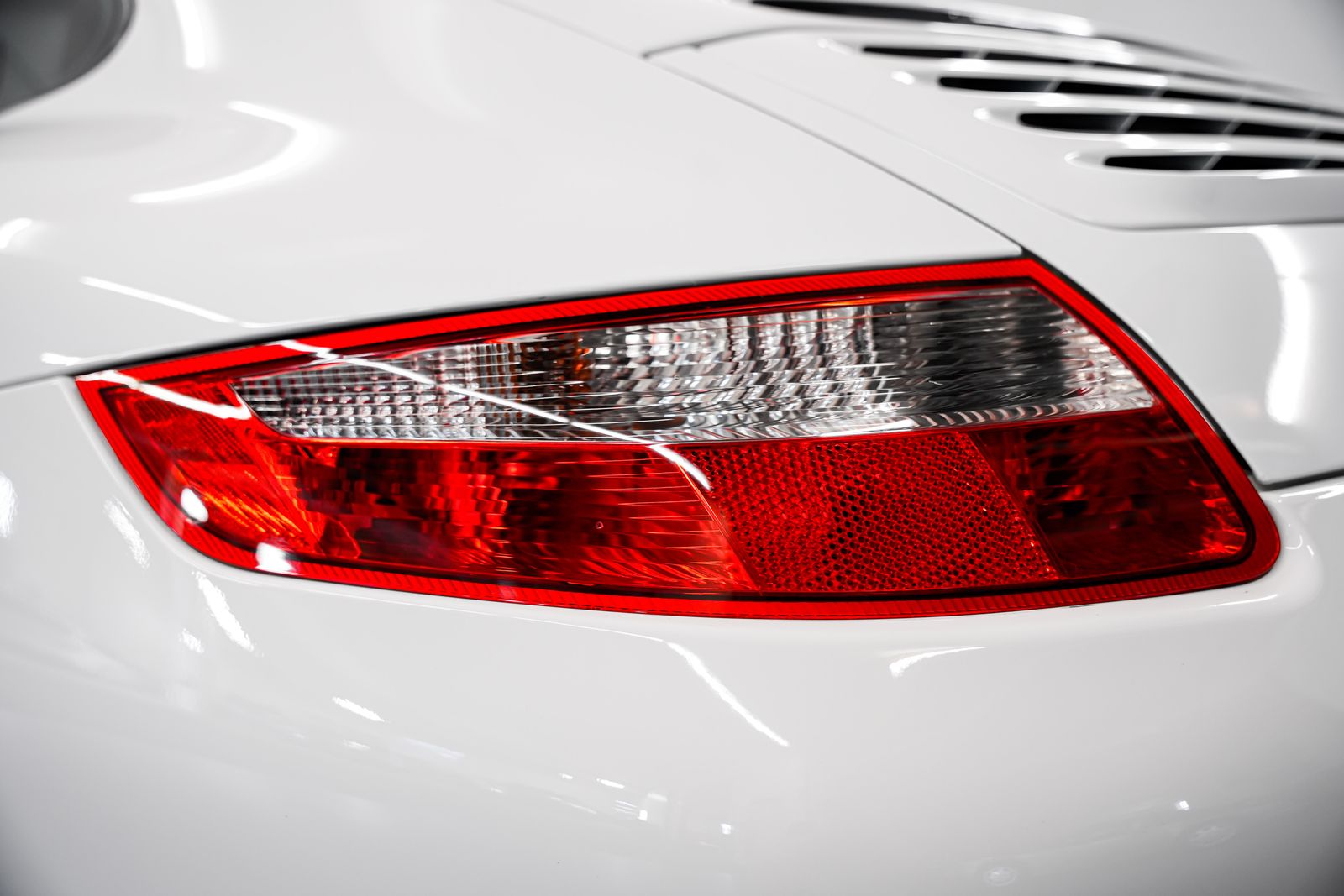 2006 Porsche 911 Carrera — photo 24