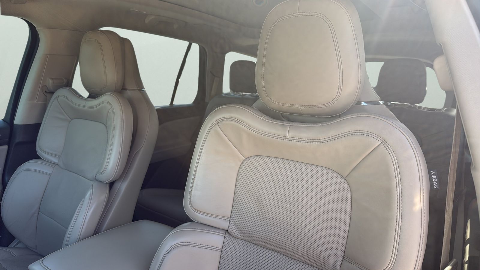 Used Car 2020 Lincoln Aviator  Grand Touring For Sale Under $35,000 In Austin, Texas