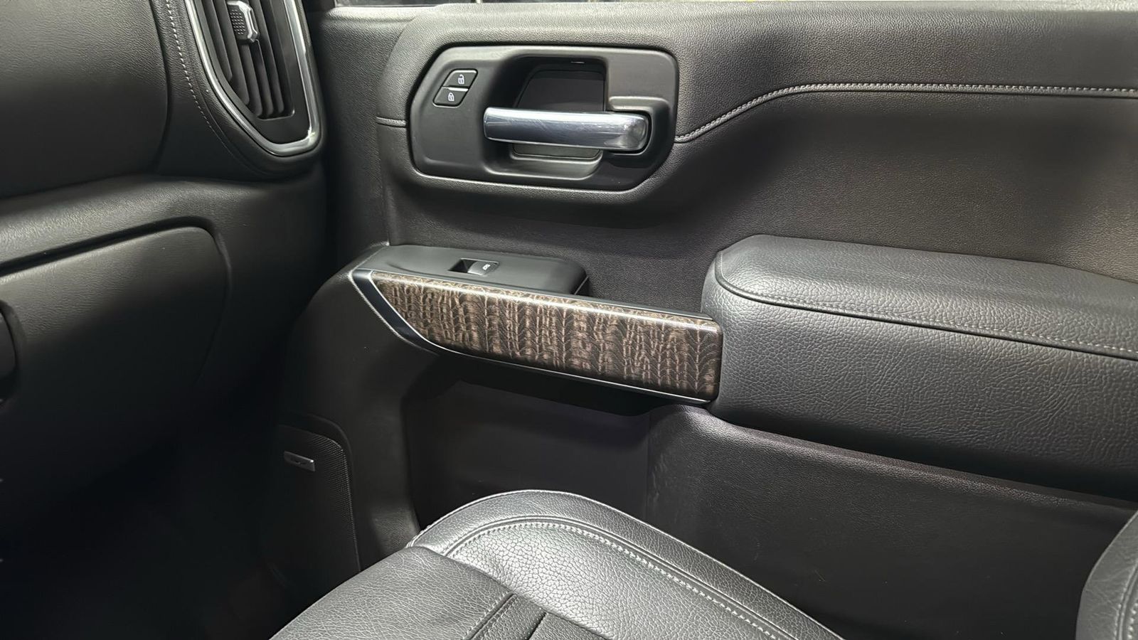 Used Car 2022 Gmc Sierra 2500hd  Denali For Sale Under $60,000 In Austin, Texas