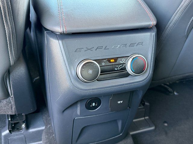 Certified Used 2025 Carbonized Gray Metallic Ford Active image 34