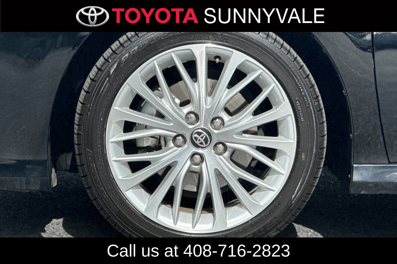 Used 2020 Toyota Camry Hybrid Sedan
