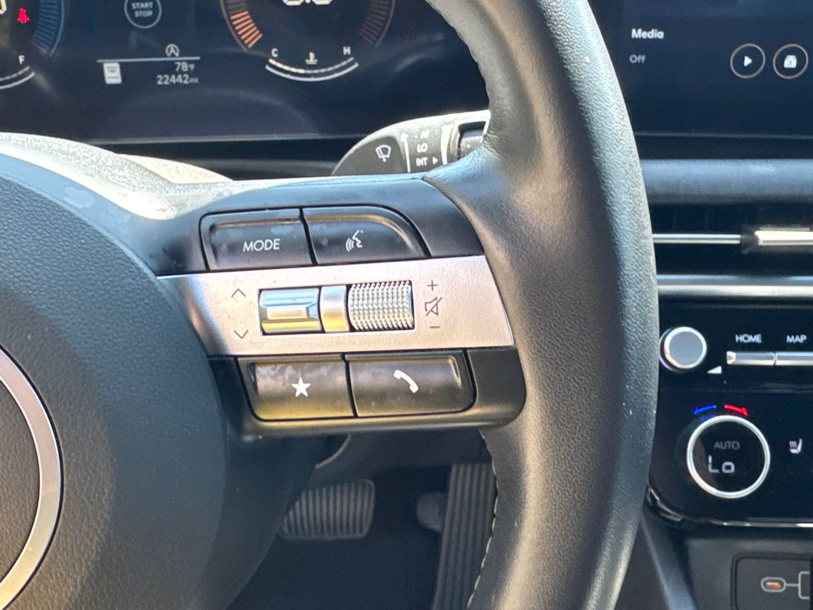 Used 2025 Black Hyundai XRT image 27
