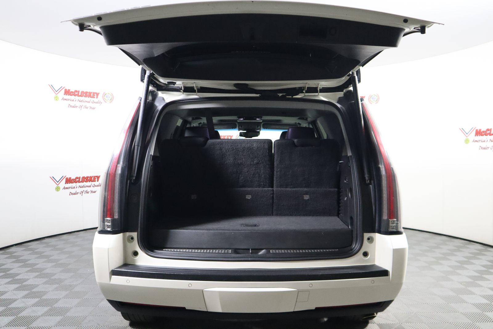 2015 Cadillac Escalade Premium photo
