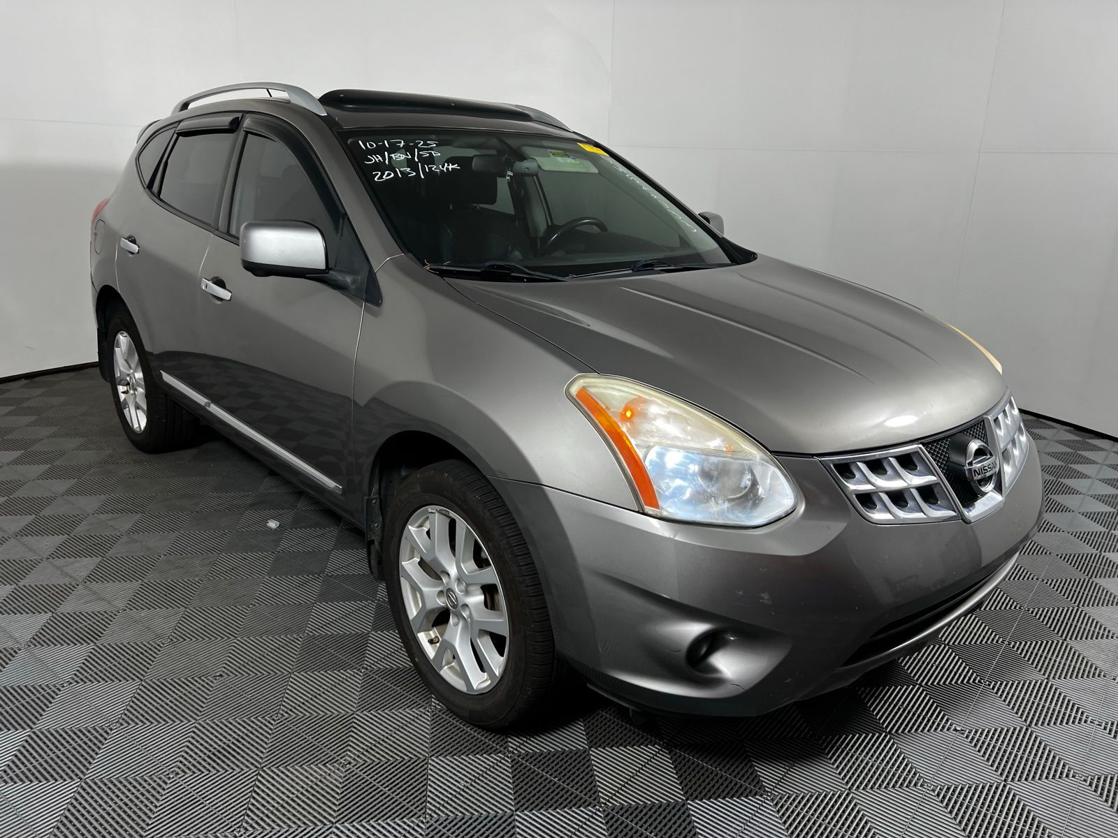 Thumbnail: 2013 Nissan Rogue - 3
