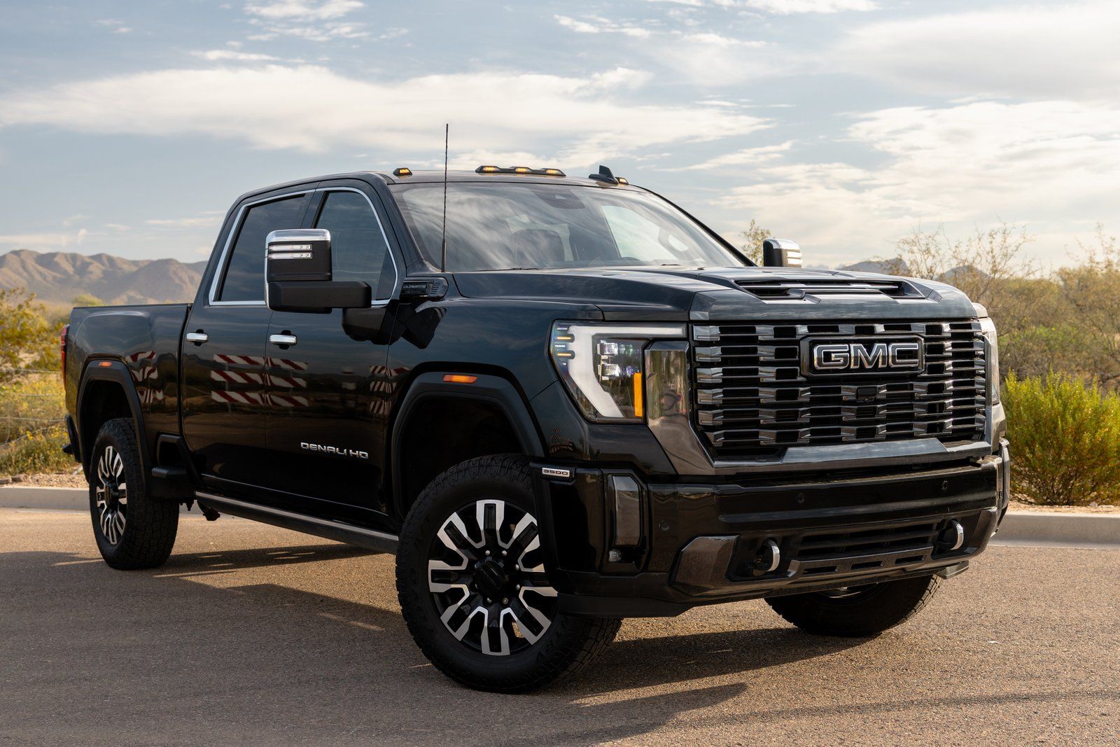 2024 GMC Sierra 3500HD Denali Ultimate
