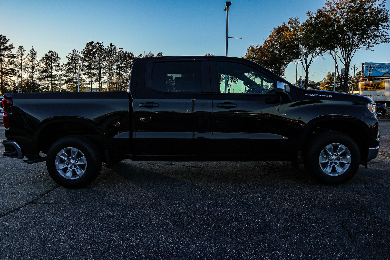 2025 Chevrolet Silverado 1500 LT 11