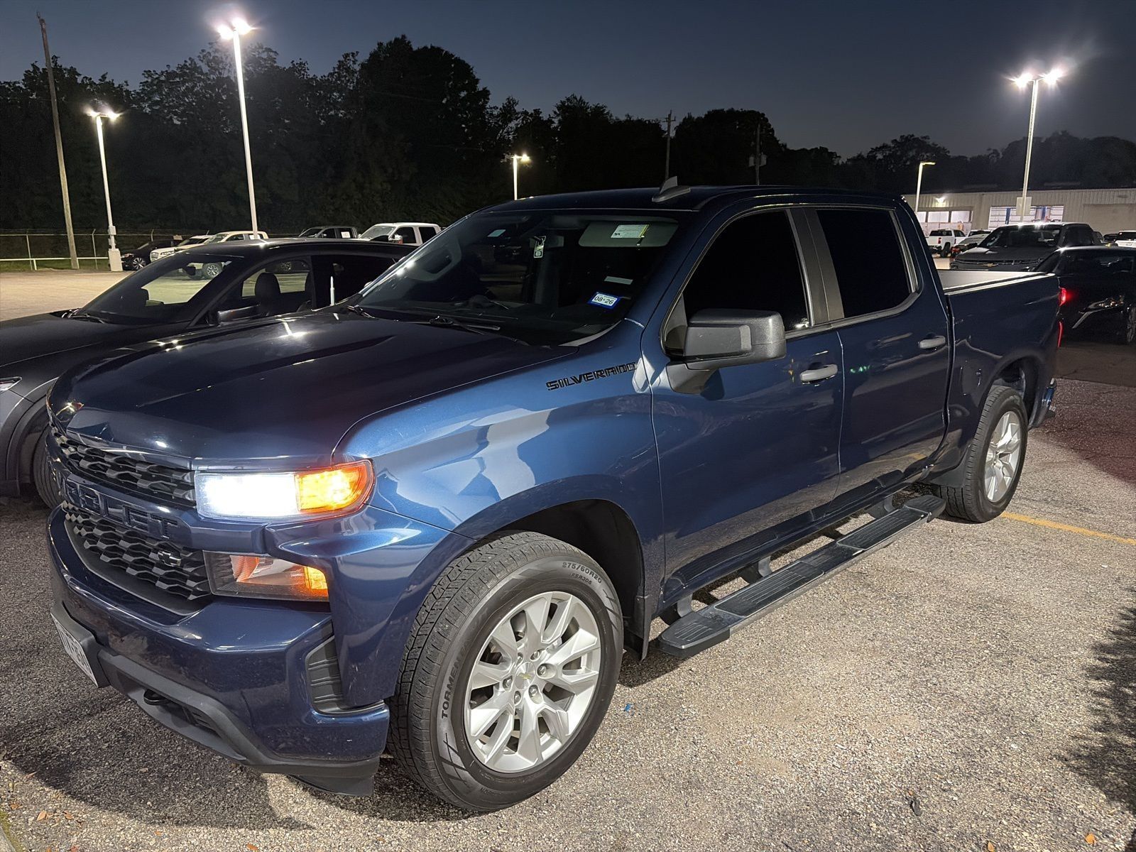 Northsky Blue Metallic 2021 Chevrolet Silverado 1500 Custom Crew Cab RWD Pickup Truck 4X2 8-Speed Automatic