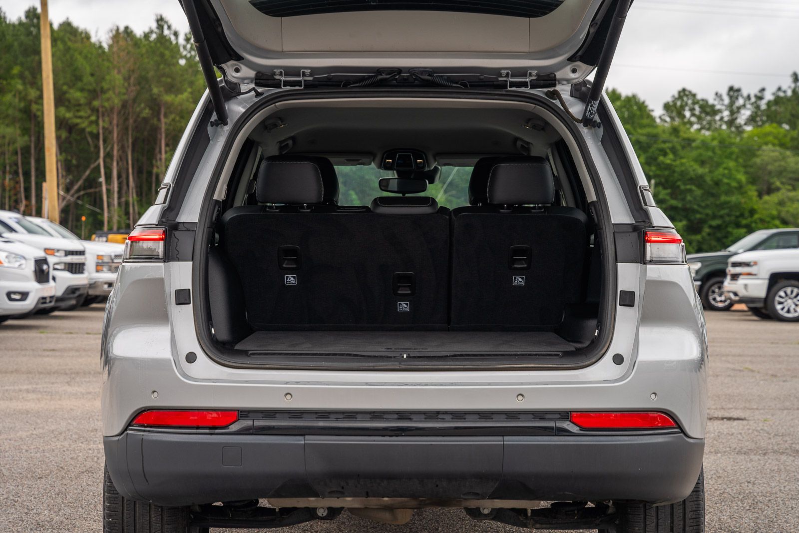 Used 2023 Jeep Grand Cherokee SUV