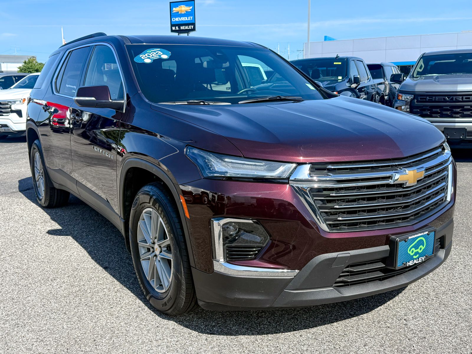 Black Cherry Metallic 2023 Chevrolet Traverse SUV / Crossover Four-Wheel Drive 9-Speed Automatic