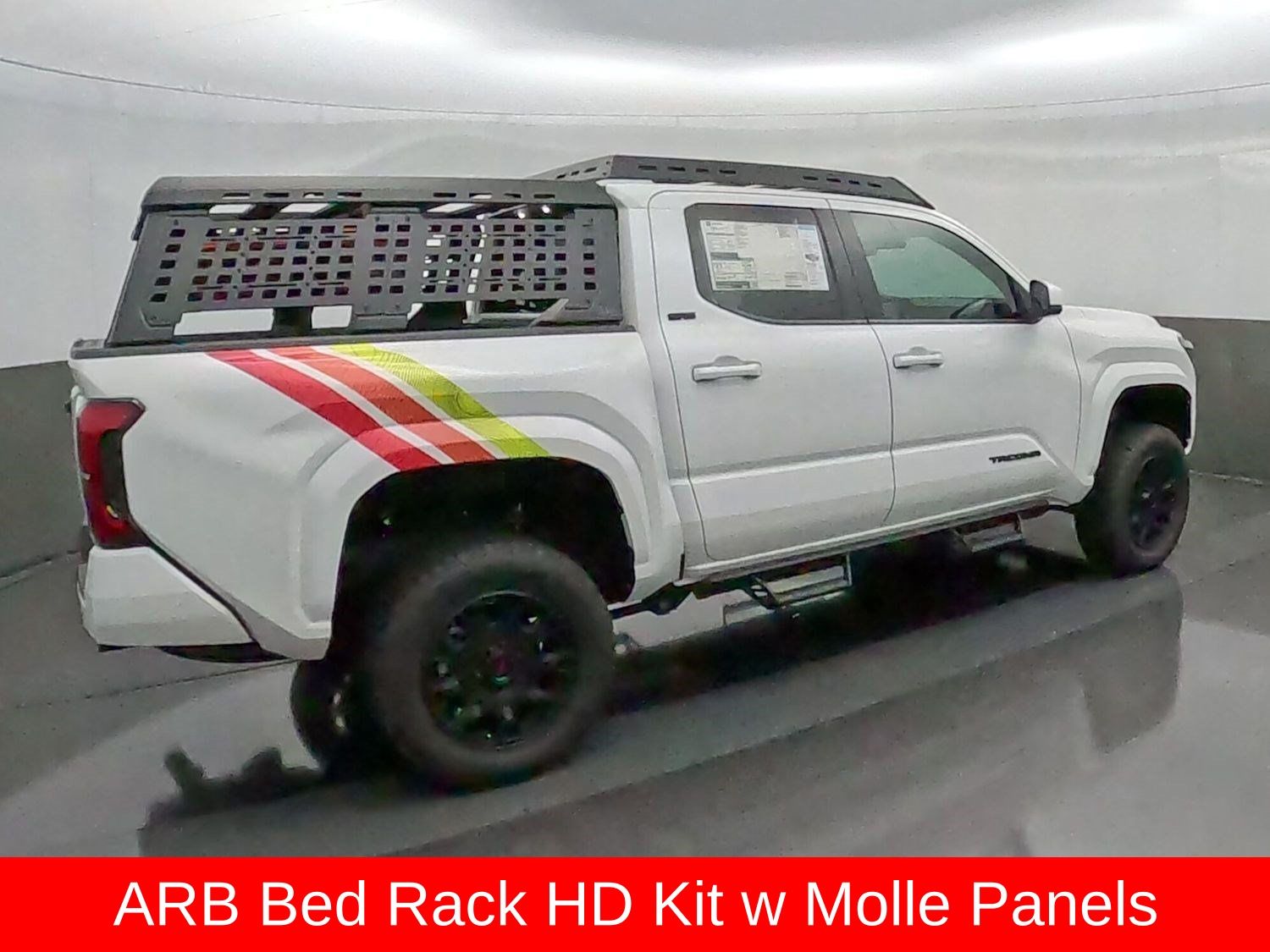 2025 Toyota Tacoma SR5 - Photo 7