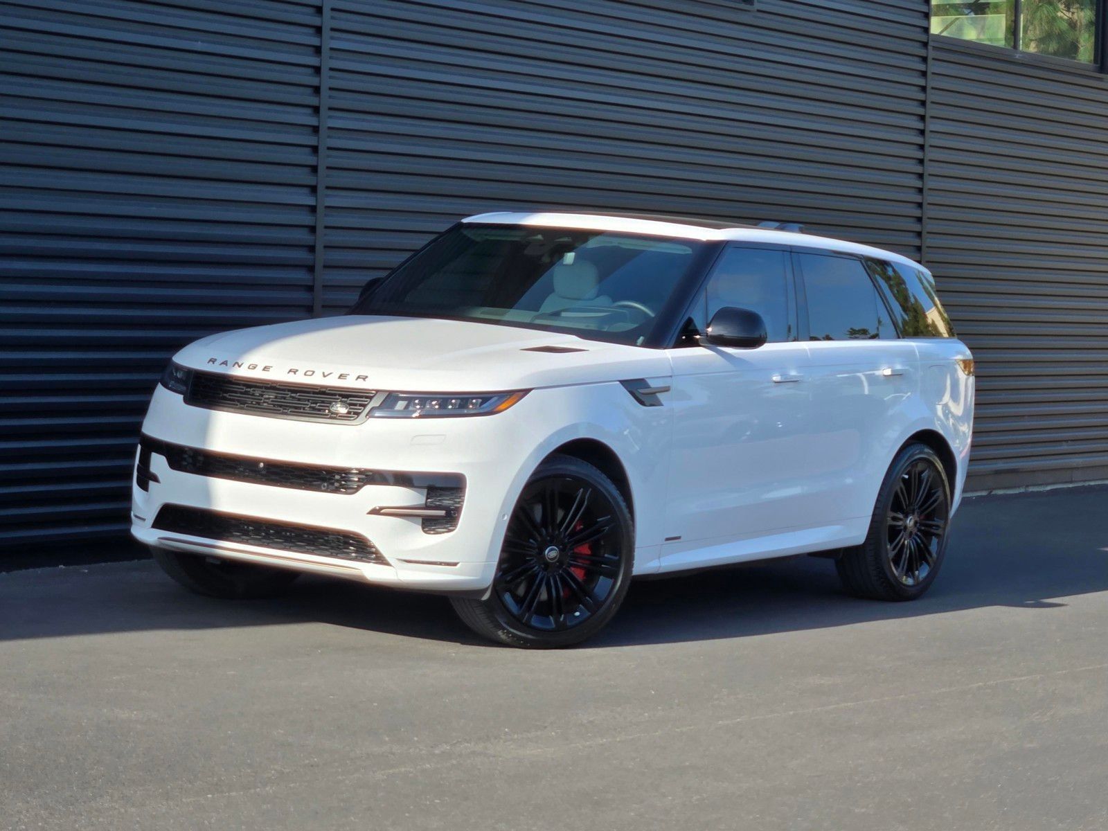 Fuji White 2024 Land Rover Range Rover Sport SUV / Crossover All-Wheel Drive 8-Speed Automatic