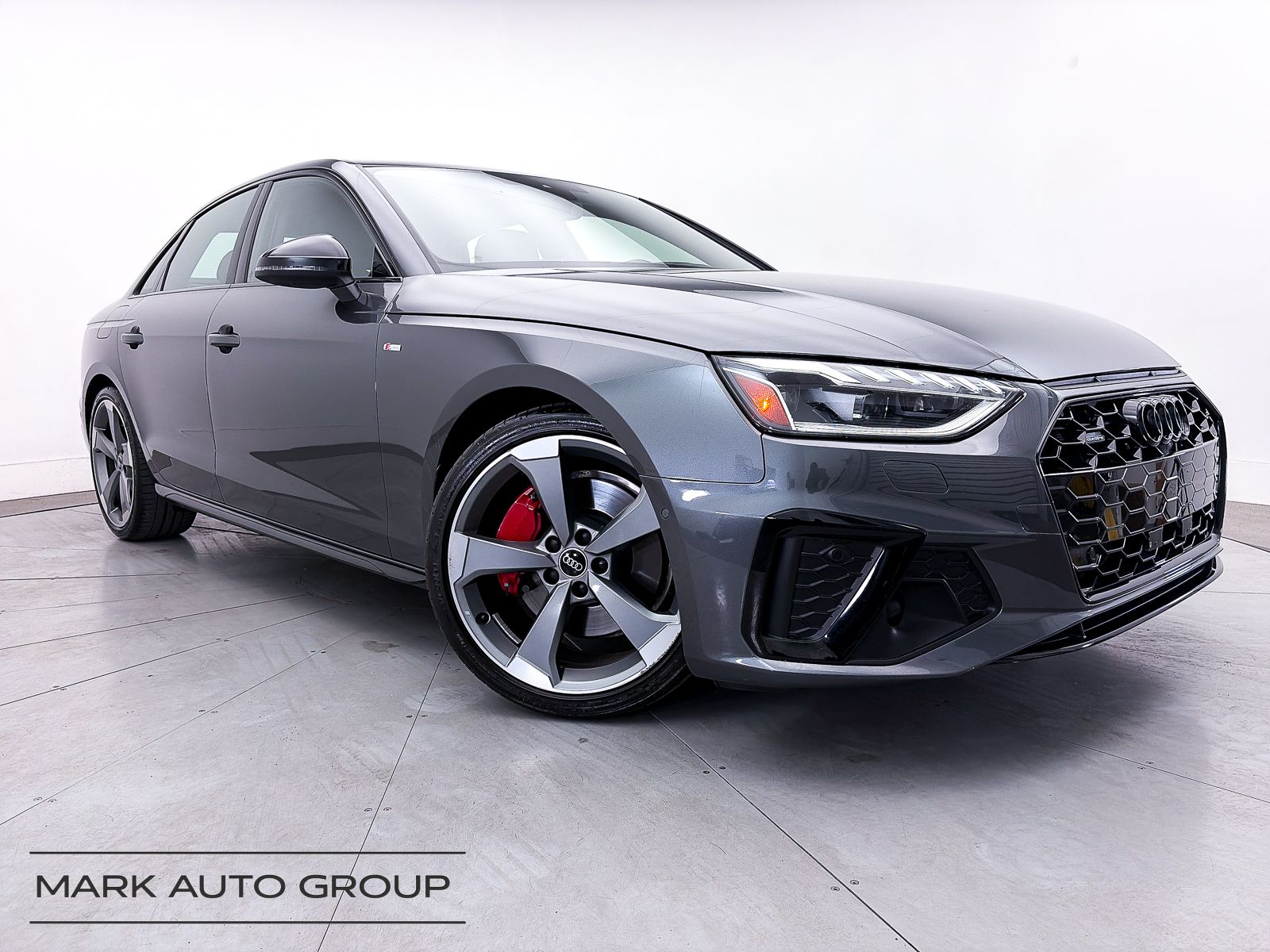 2023 Audi A4 45 S line Prestige
