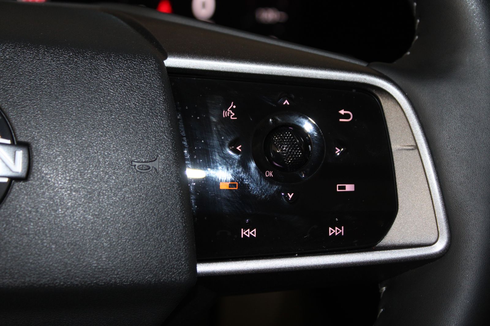 Used 2025 Black Nissan SL image 32