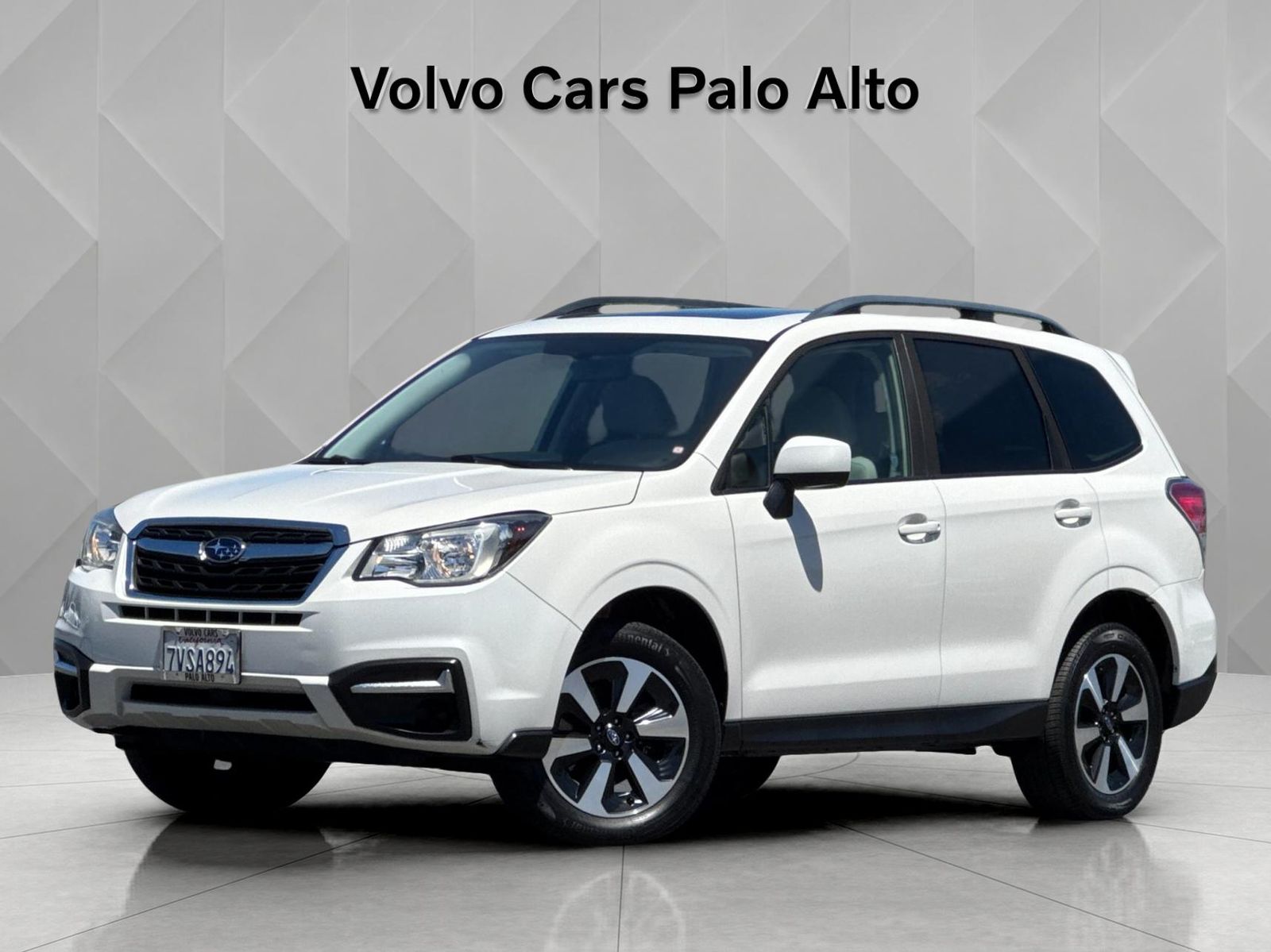 Crystal White Pearl 2017 Subaru Forester SUV / Crossover All-Wheel Drive Continuously Variable Transmission