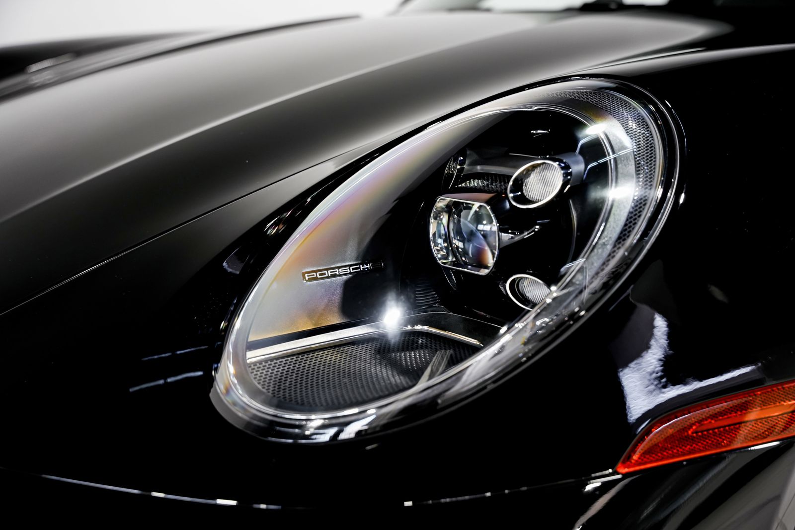 2022 Porsche 911 Carrera 4S — photo 33