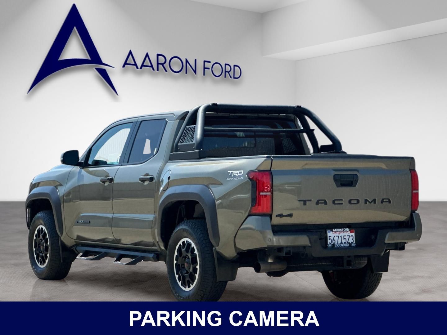 View vehicle photo 4