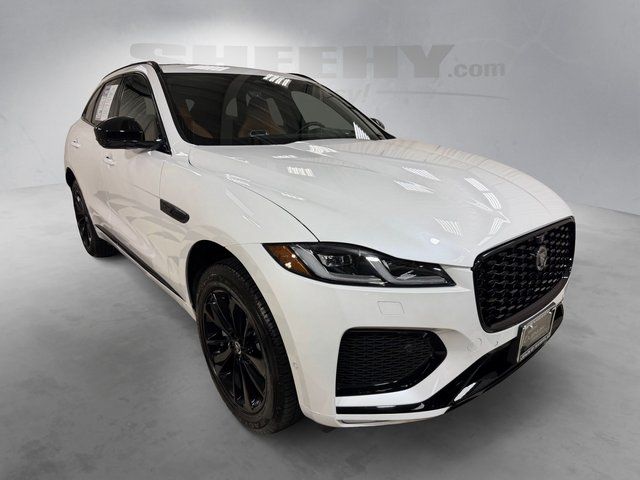 Used 2026  Jaguar P250 R-Dynamic S image 2
