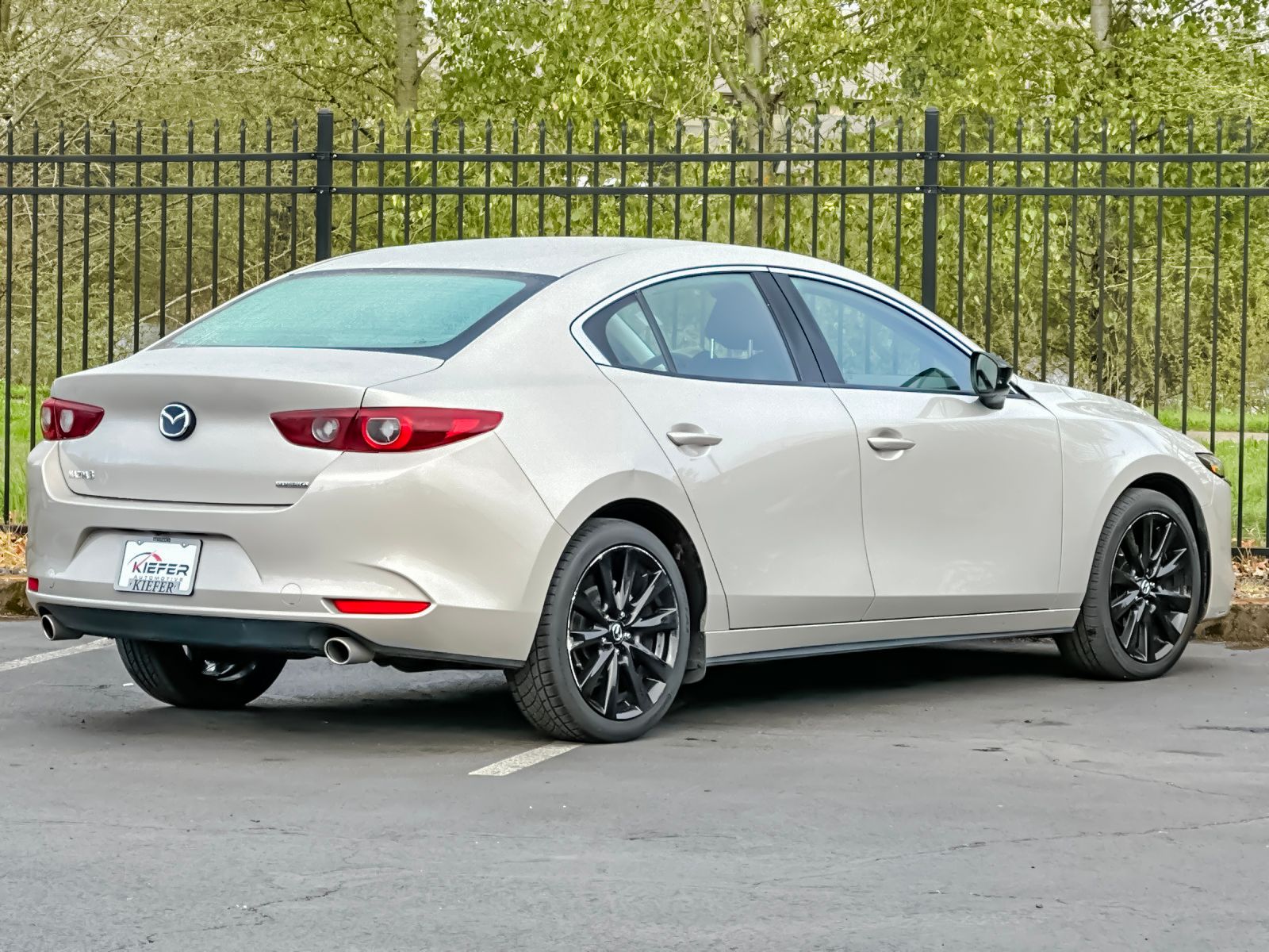 View vehicle photo 3