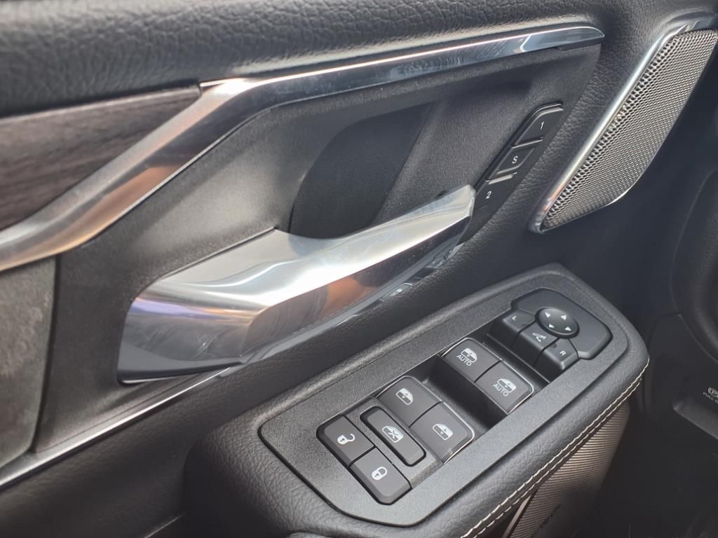2026 Ram 1500 Laramie - 8