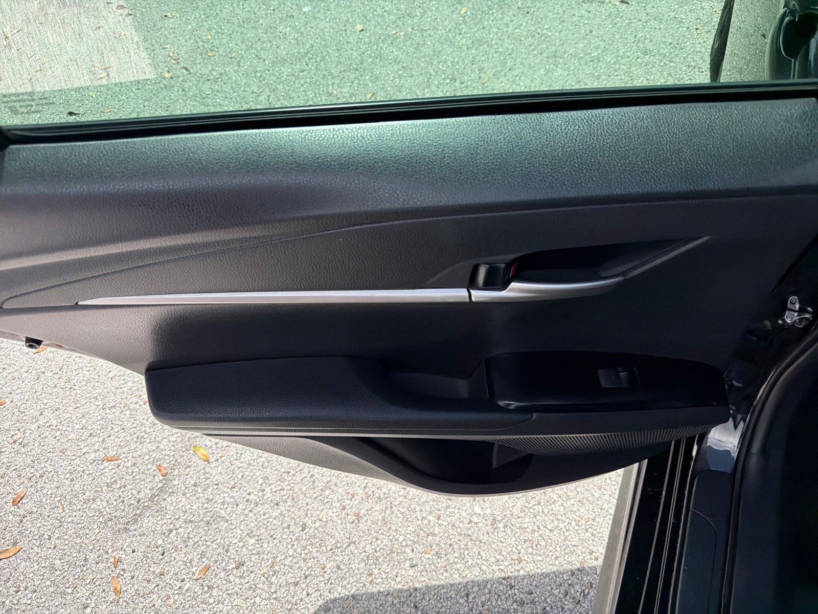 Used 2025 Toyota Camry SE 4D Sedan